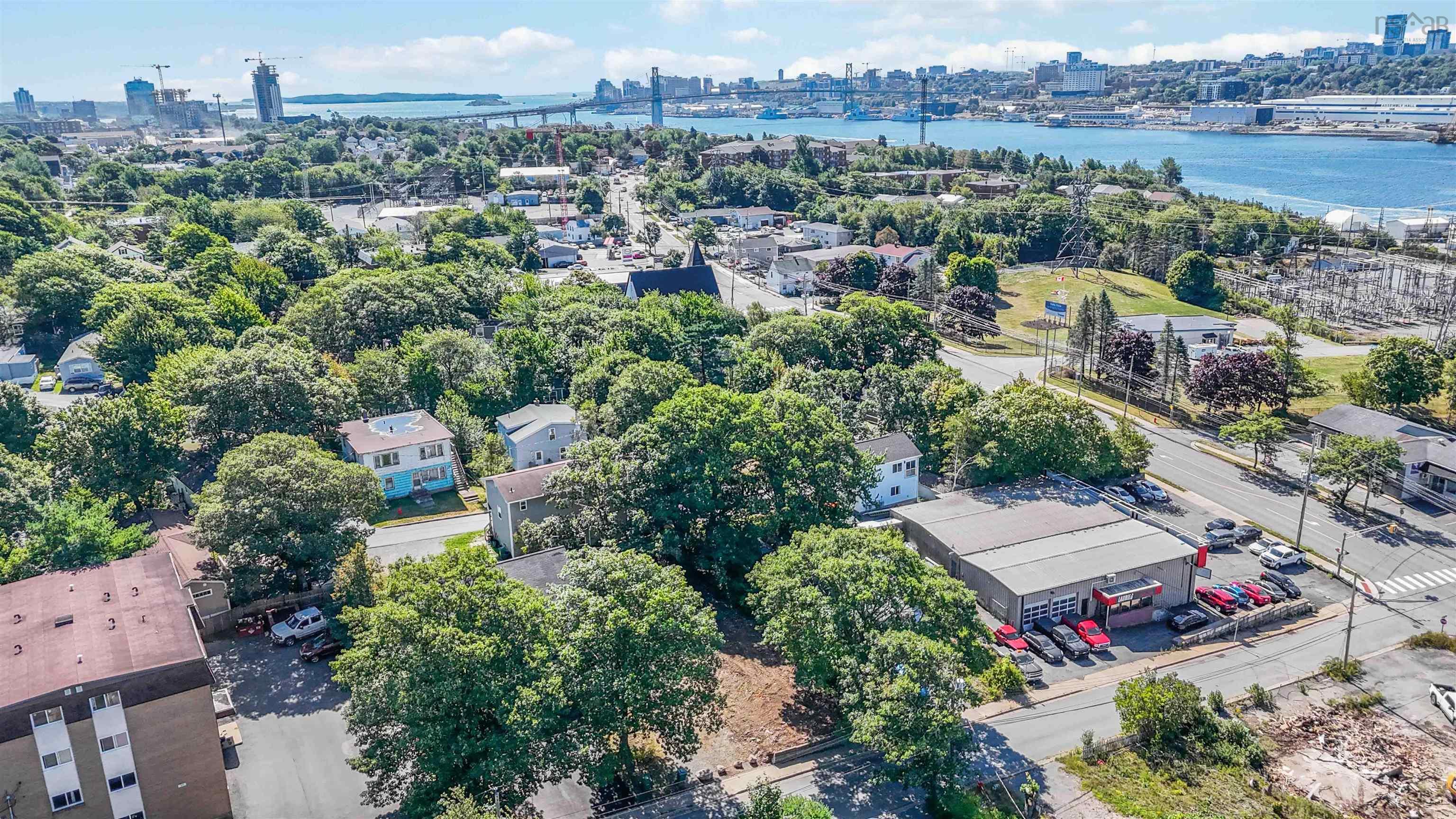 6 Springhill Road, Dartmouth, NS (MLS 202521923)