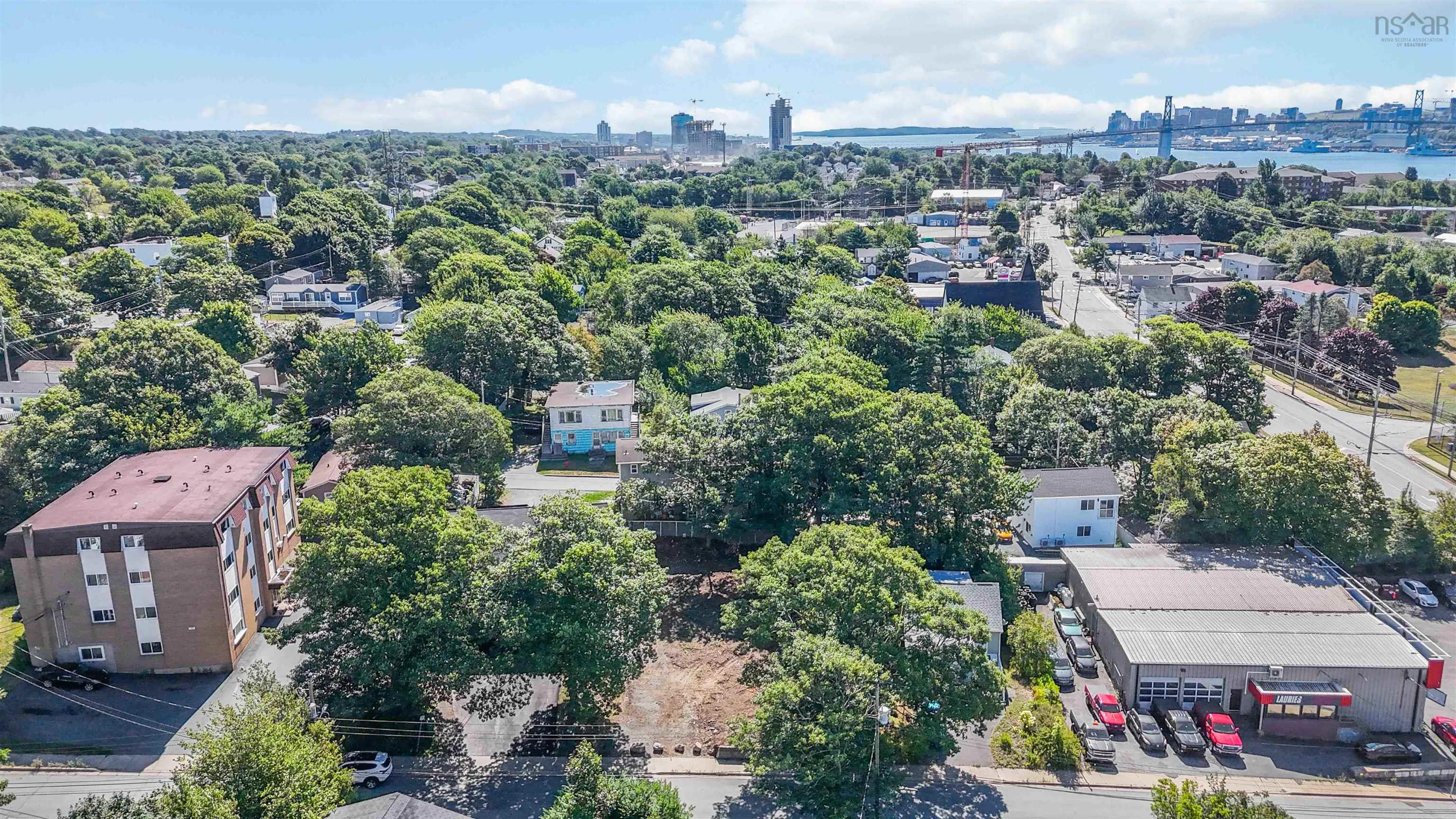 6 Springhill Road, Dartmouth, NS (MLS 202521923)