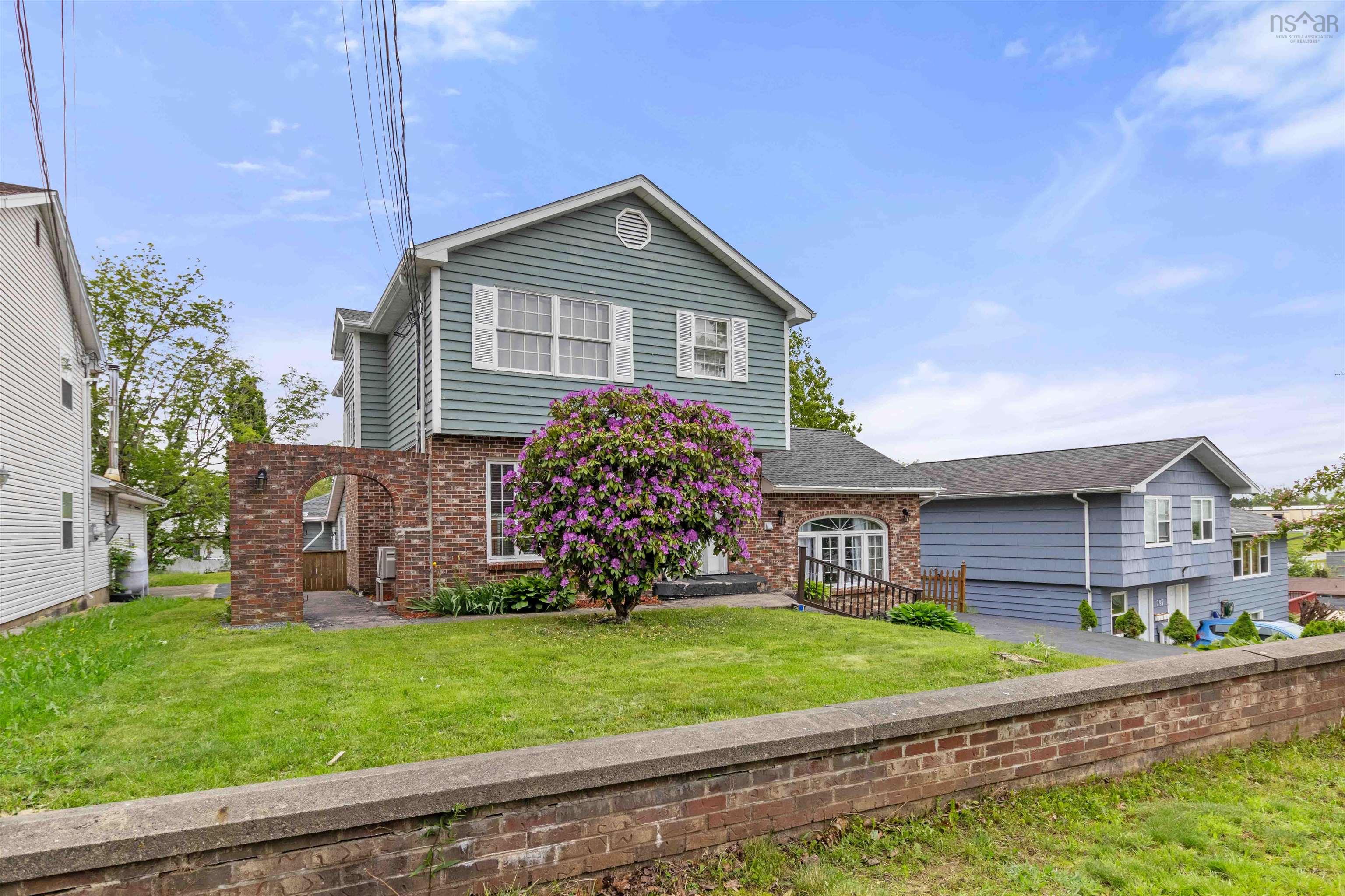 801 Old Sackville Road, Lower Sackville, NS (MLS 202522005)