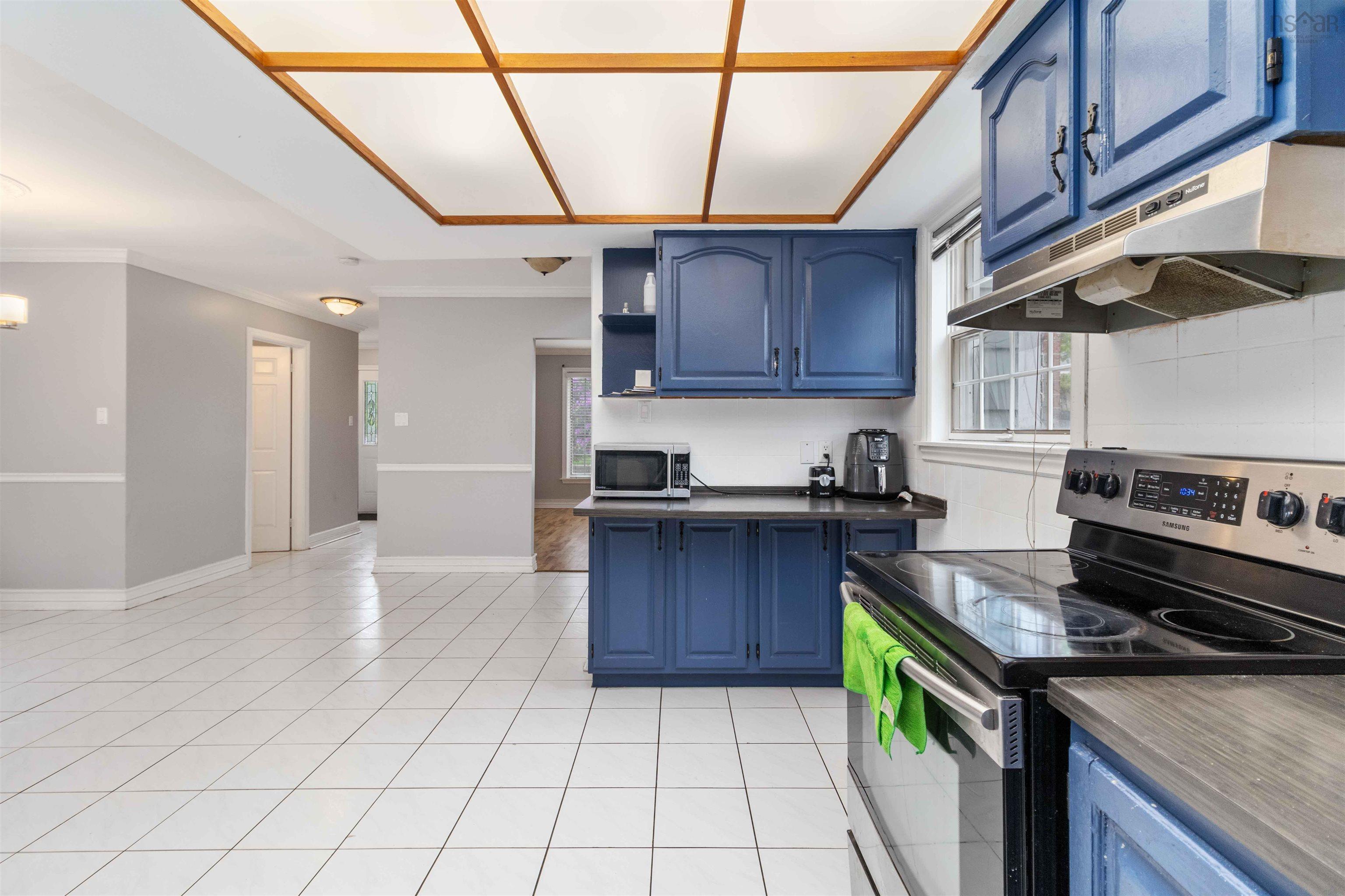 801 Old Sackville Road, Lower Sackville, NS (MLS 202522005)