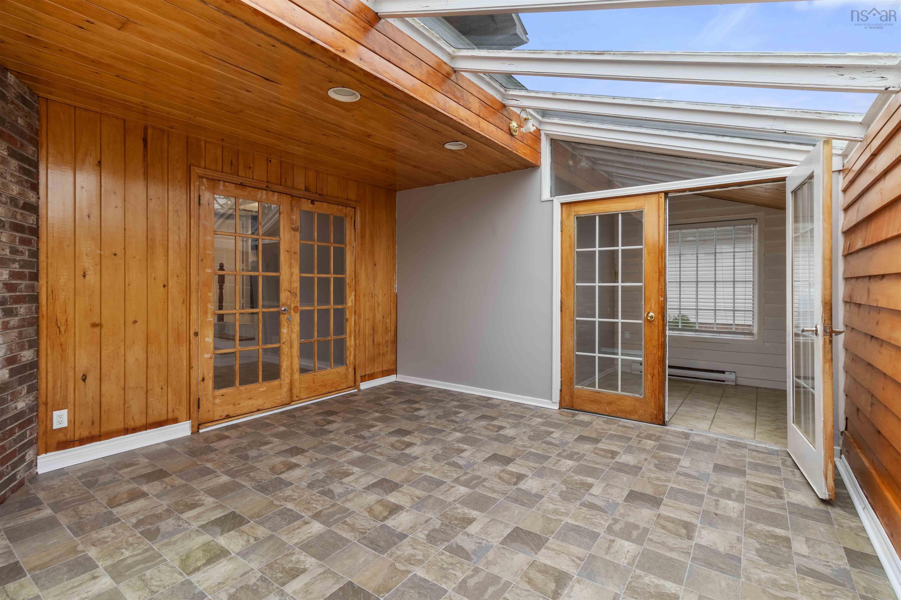 801 Old Sackville Road, Lower Sackville, NS (MLS 202522005)