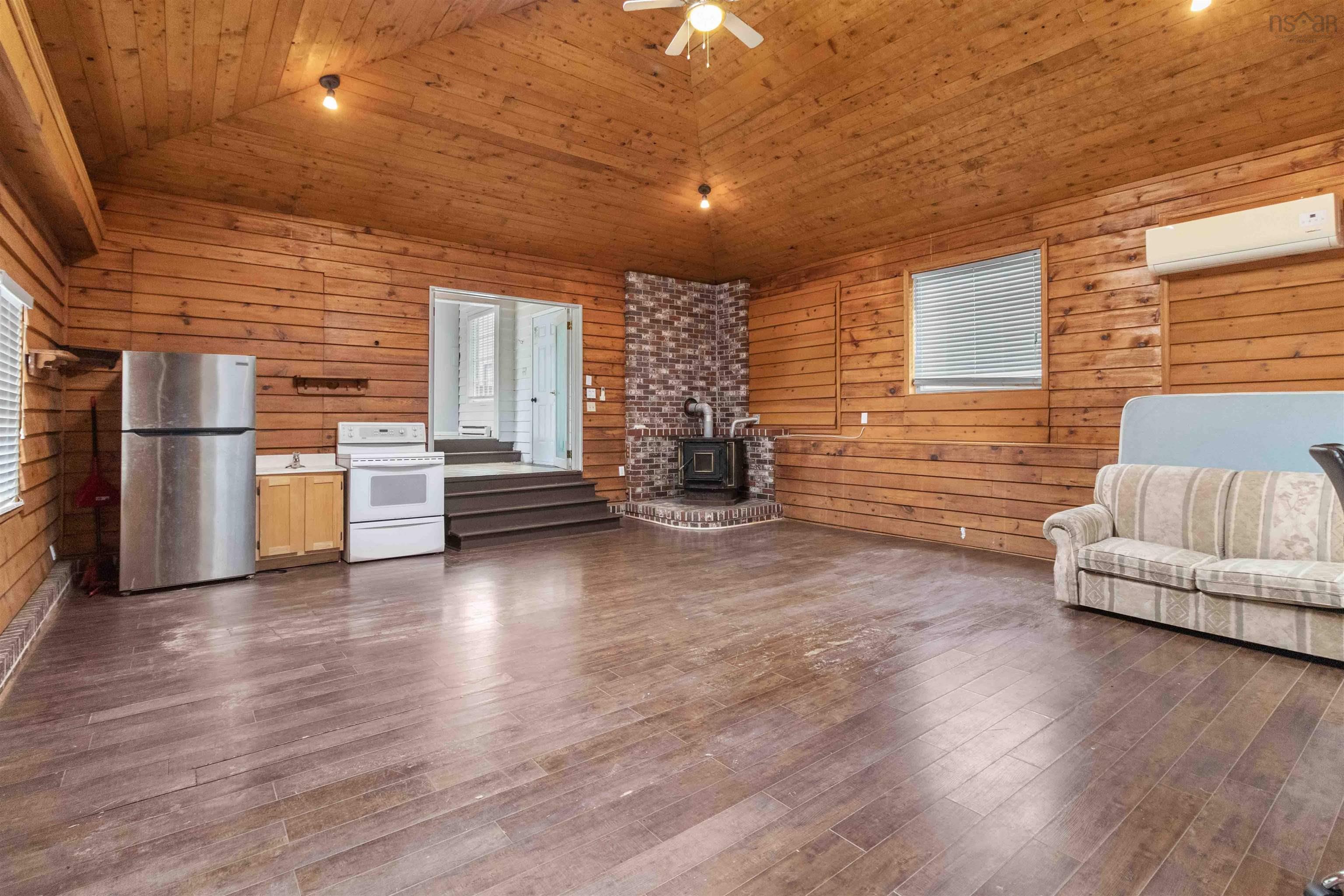 801 Old Sackville Road, Lower Sackville, NS (MLS 202522005)