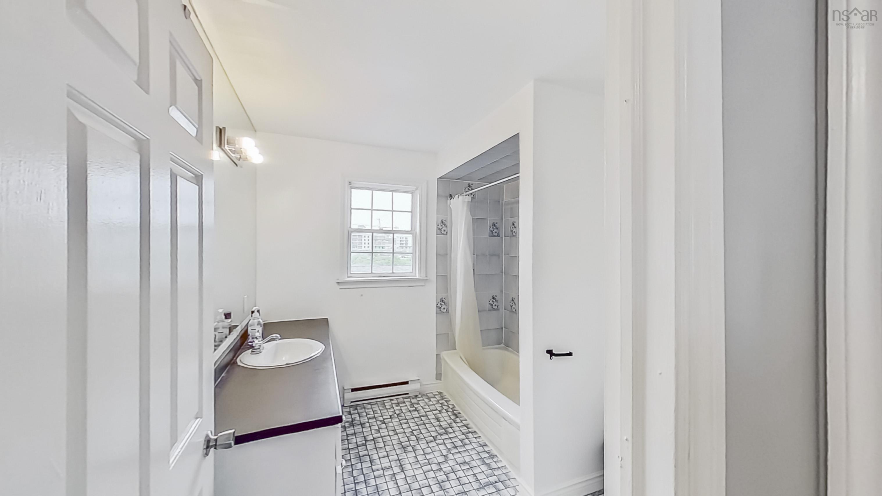 801 Old Sackville Road, Lower Sackville, NS (MLS 202522005)