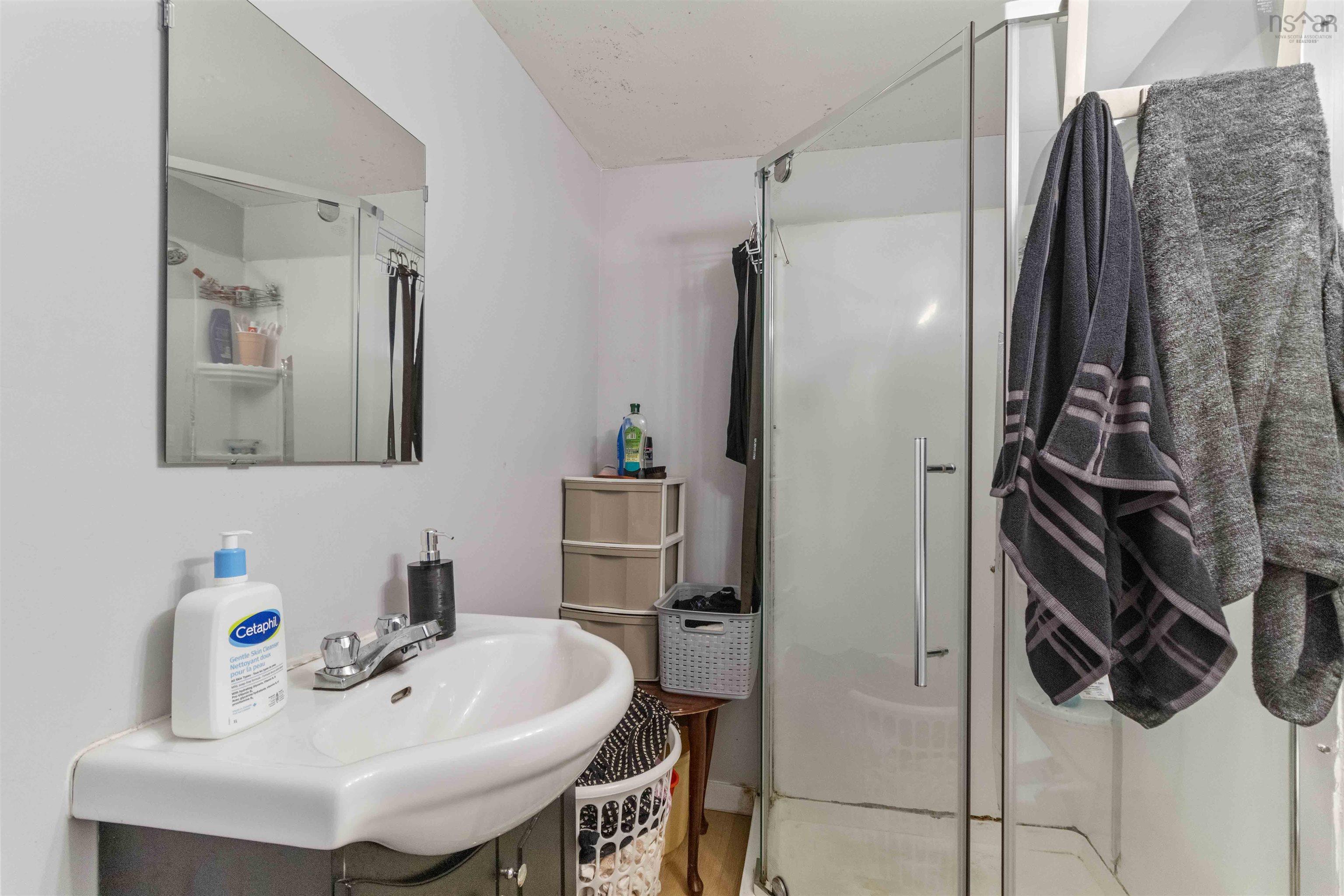 801 Old Sackville Road, Lower Sackville, NS (MLS 202522005)