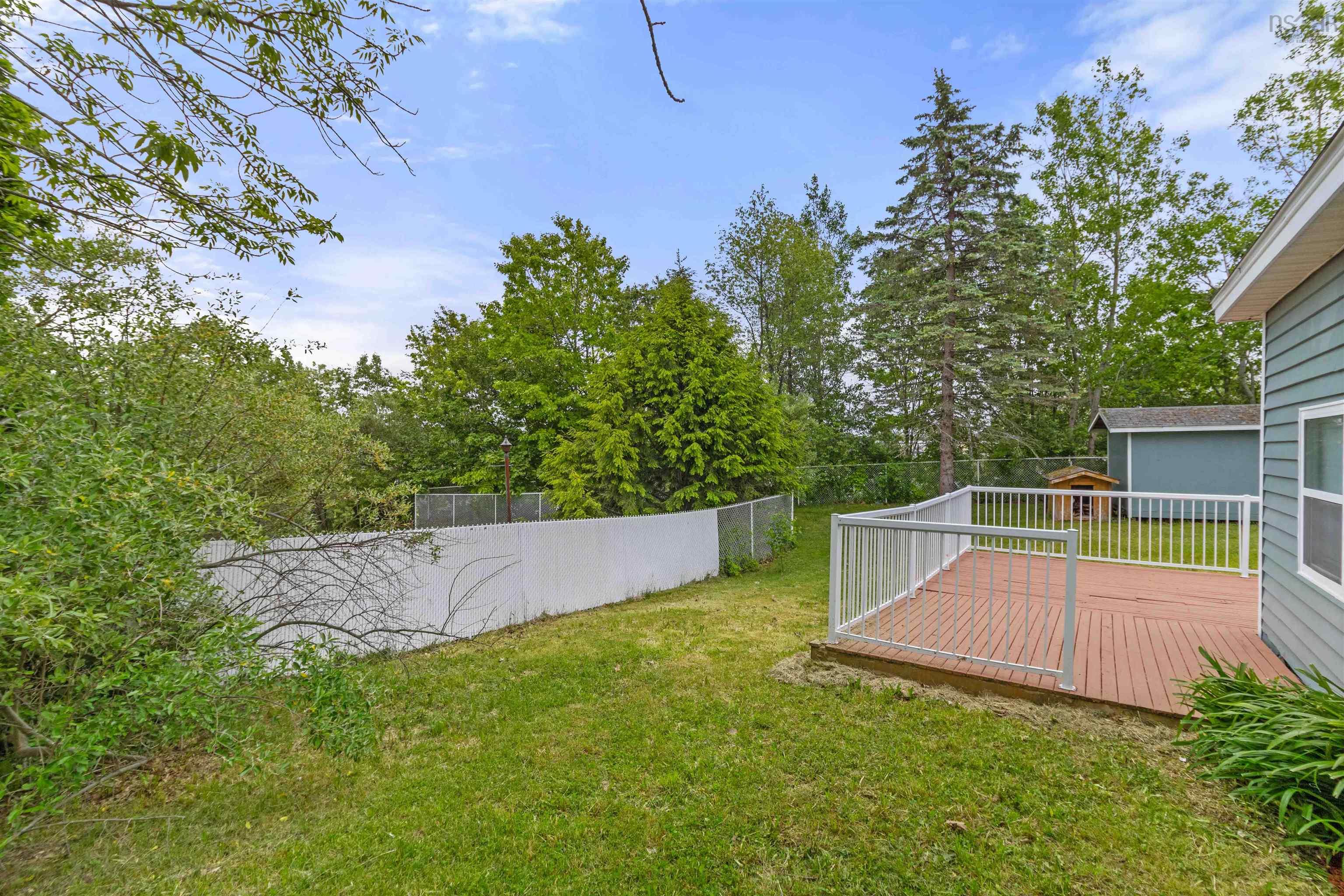 801 Old Sackville Road, Lower Sackville, NS (MLS 202522005)