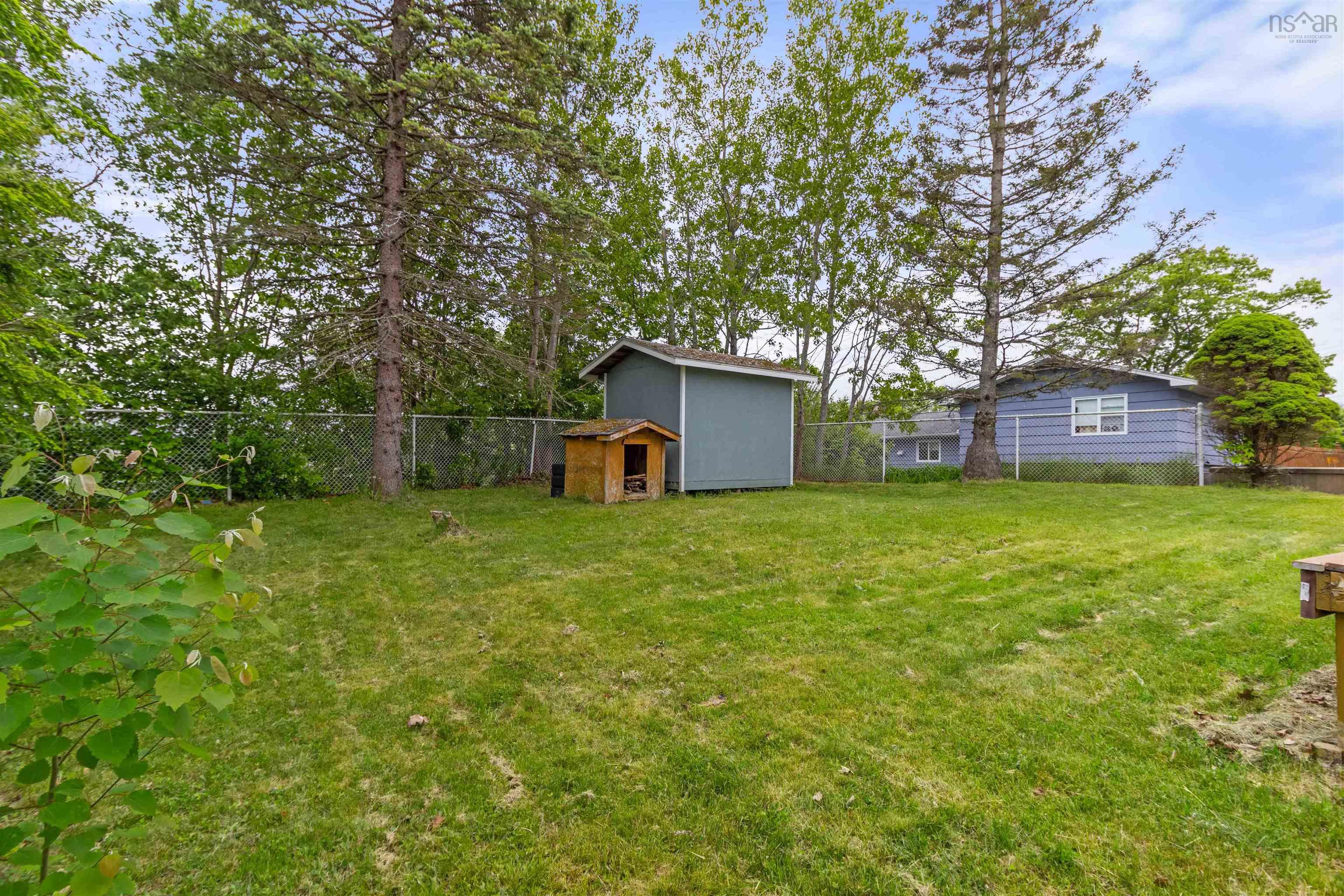 801 Old Sackville Road, Lower Sackville, NS (MLS 202522005)