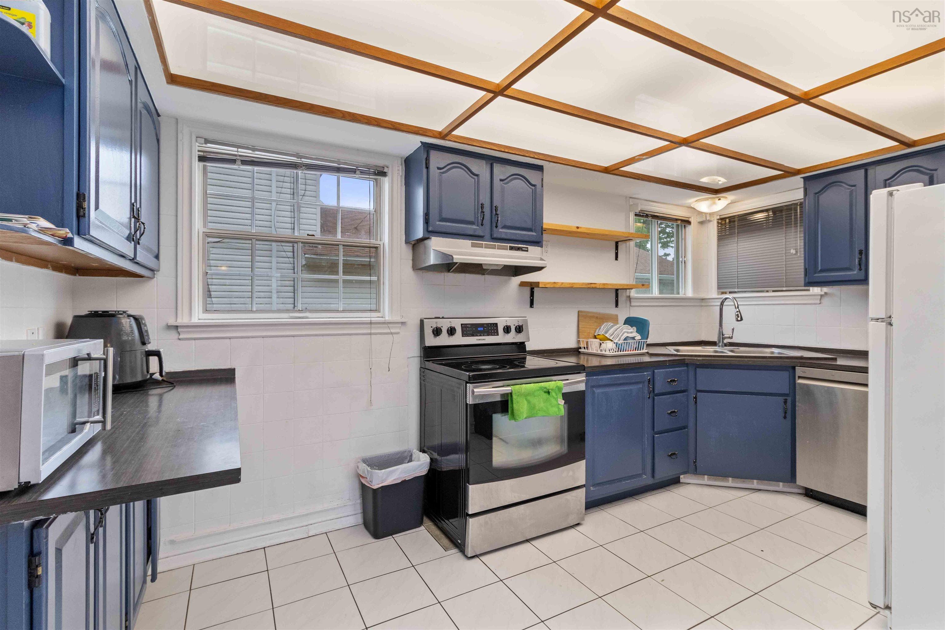 801 Old Sackville Road, Lower Sackville, NS (MLS 202522005)