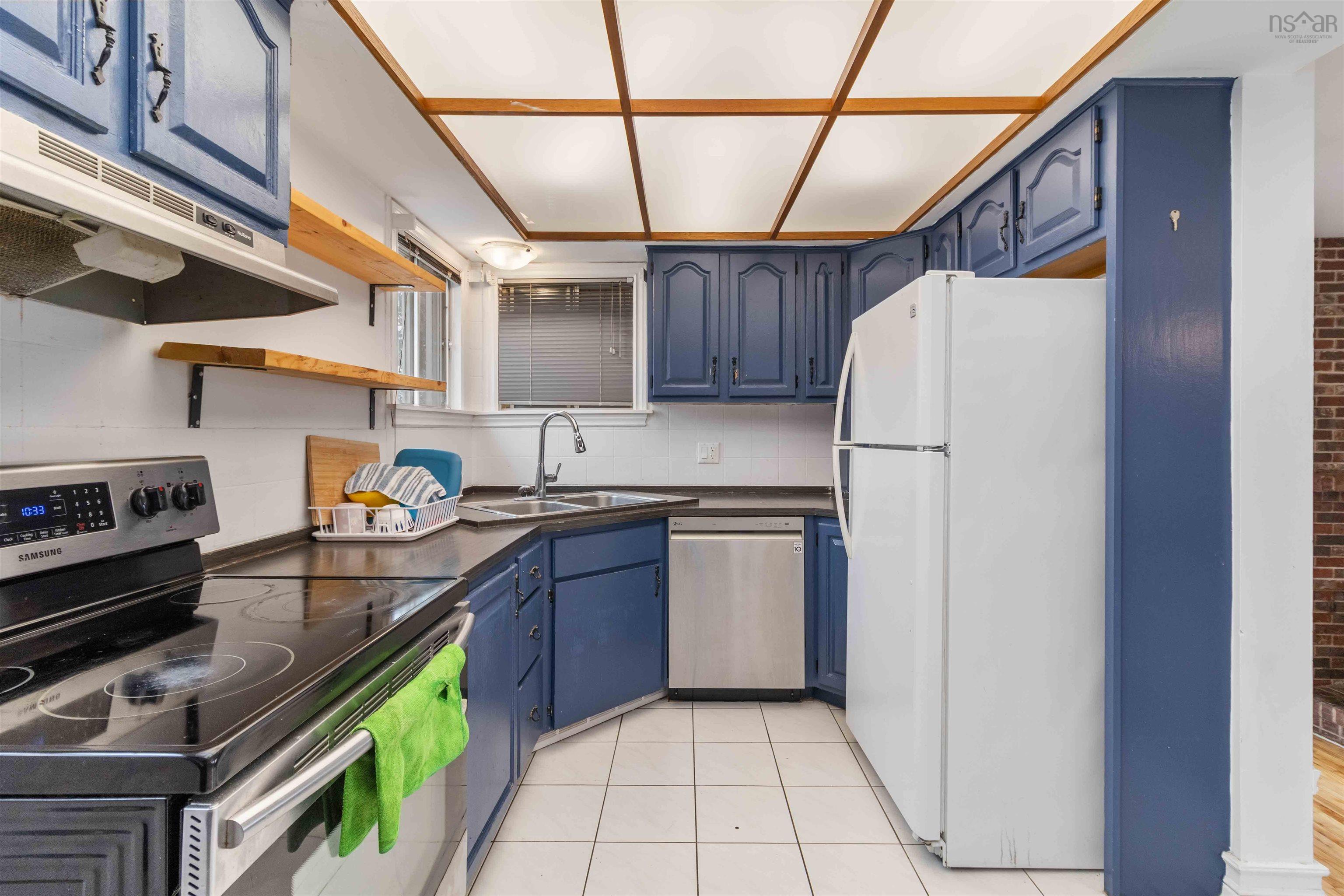 801 Old Sackville Road, Lower Sackville, NS (MLS 202522005)