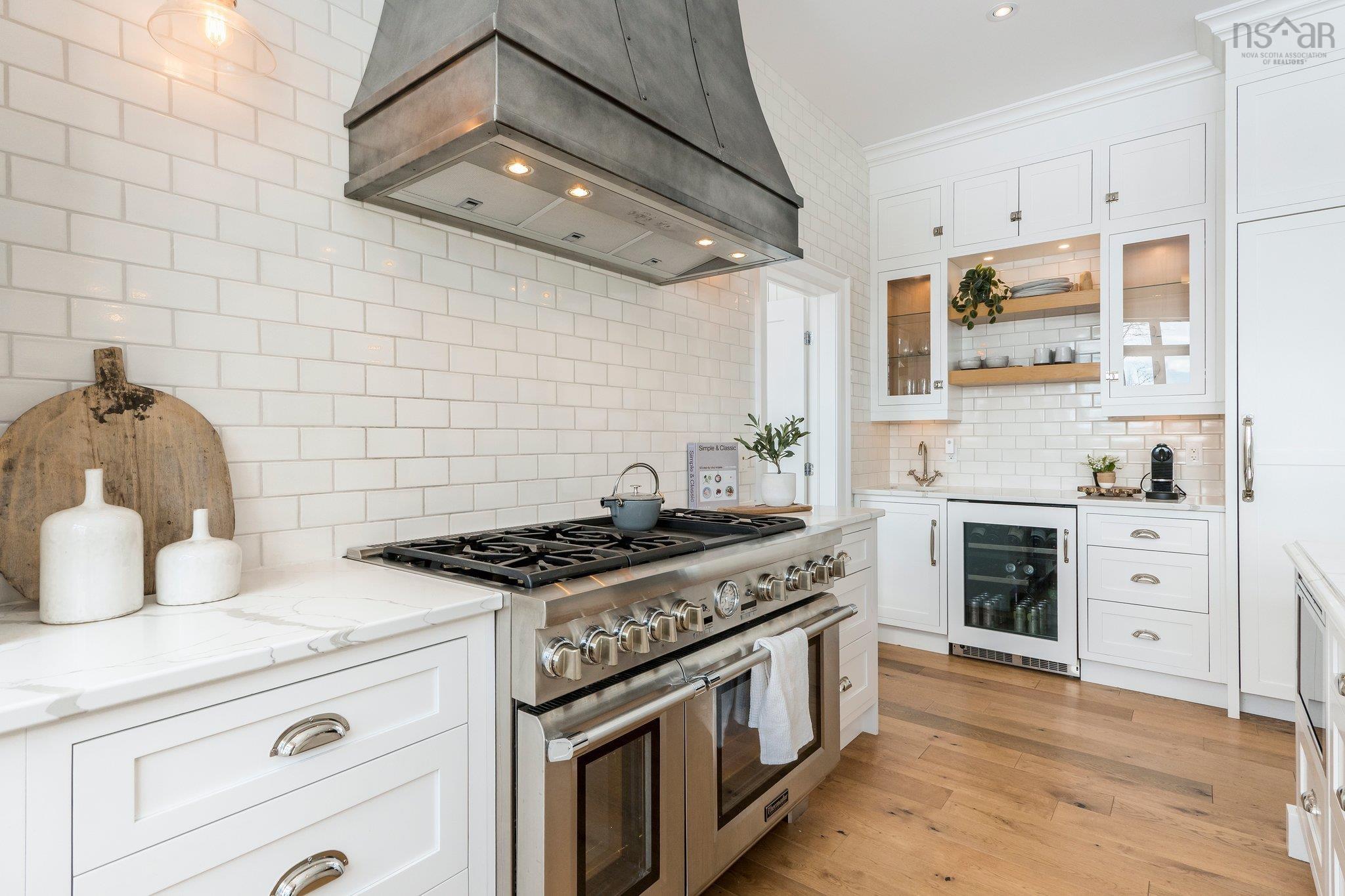 1006 Mccabe Lake Drive, Middle Sackville, NS (MLS 202522016)