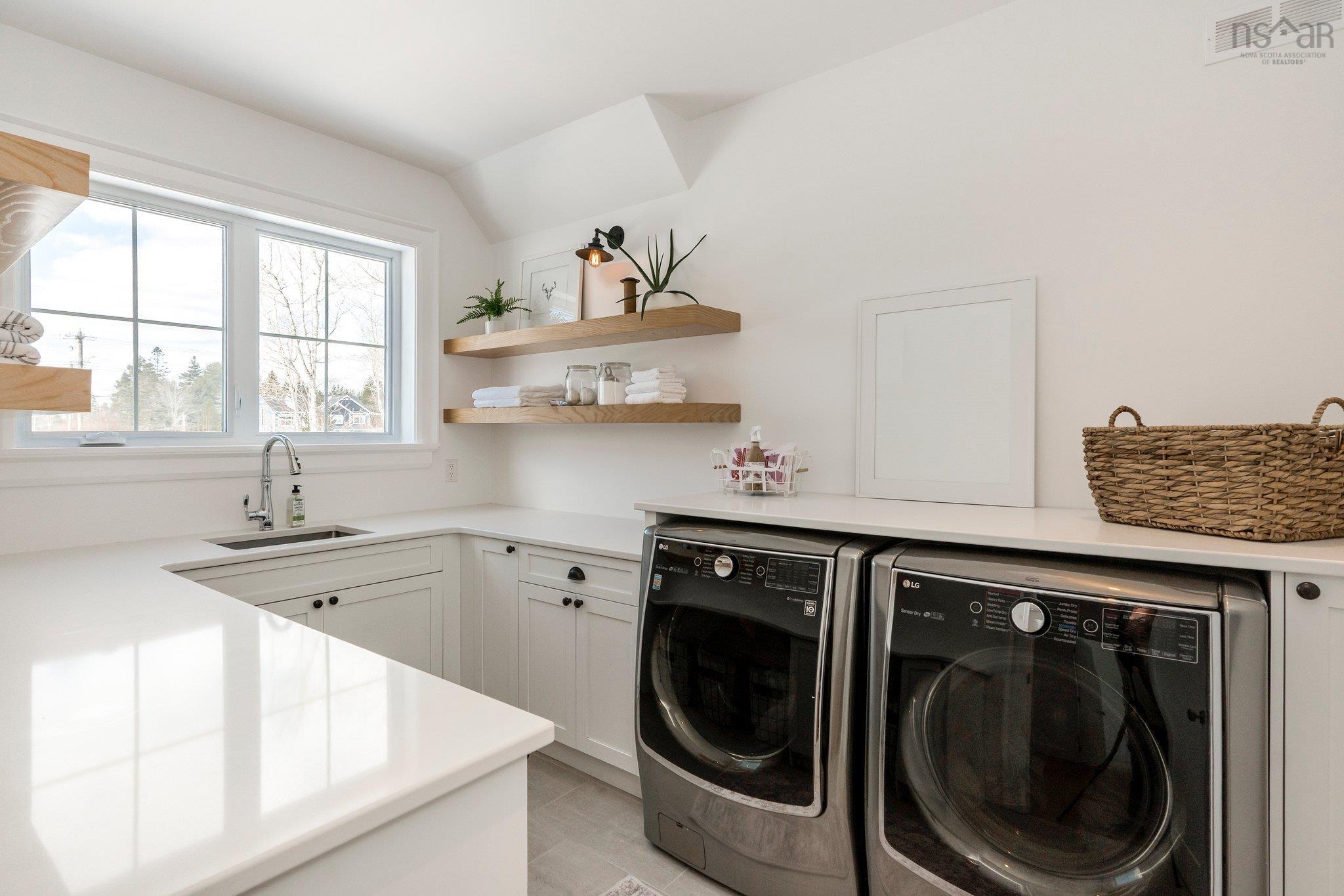 1006 Mccabe Lake Drive, Middle Sackville, NS (MLS 202522016)