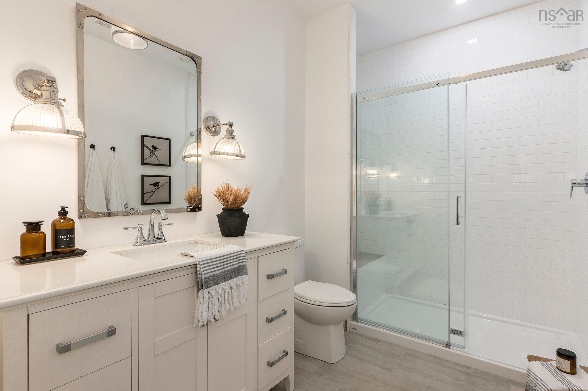 1006 Mccabe Lake Drive, Middle Sackville, NS (MLS 202522016)