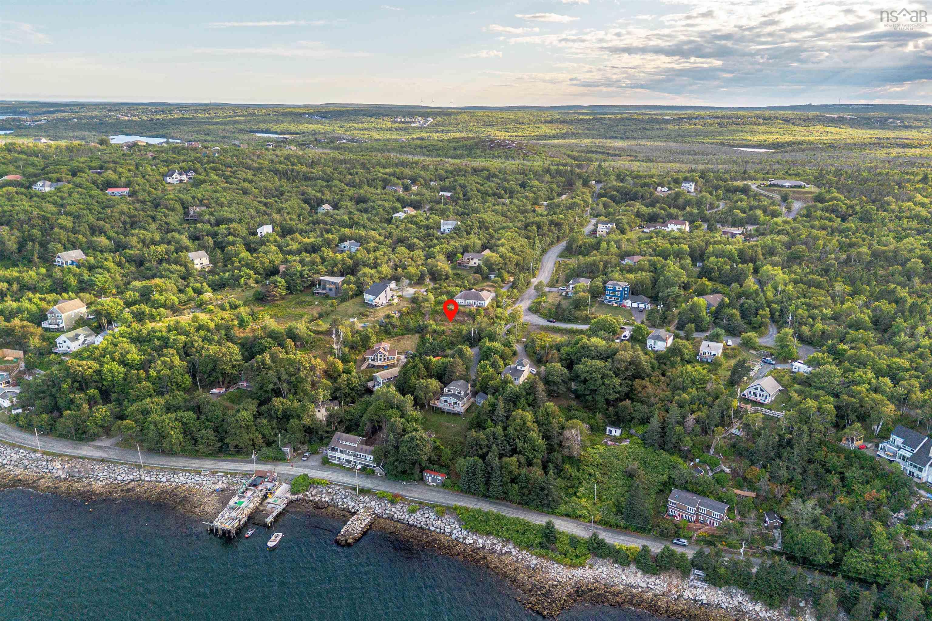 1 Faraday Lane, Fergusons Cove, NS (MLS 202522180)