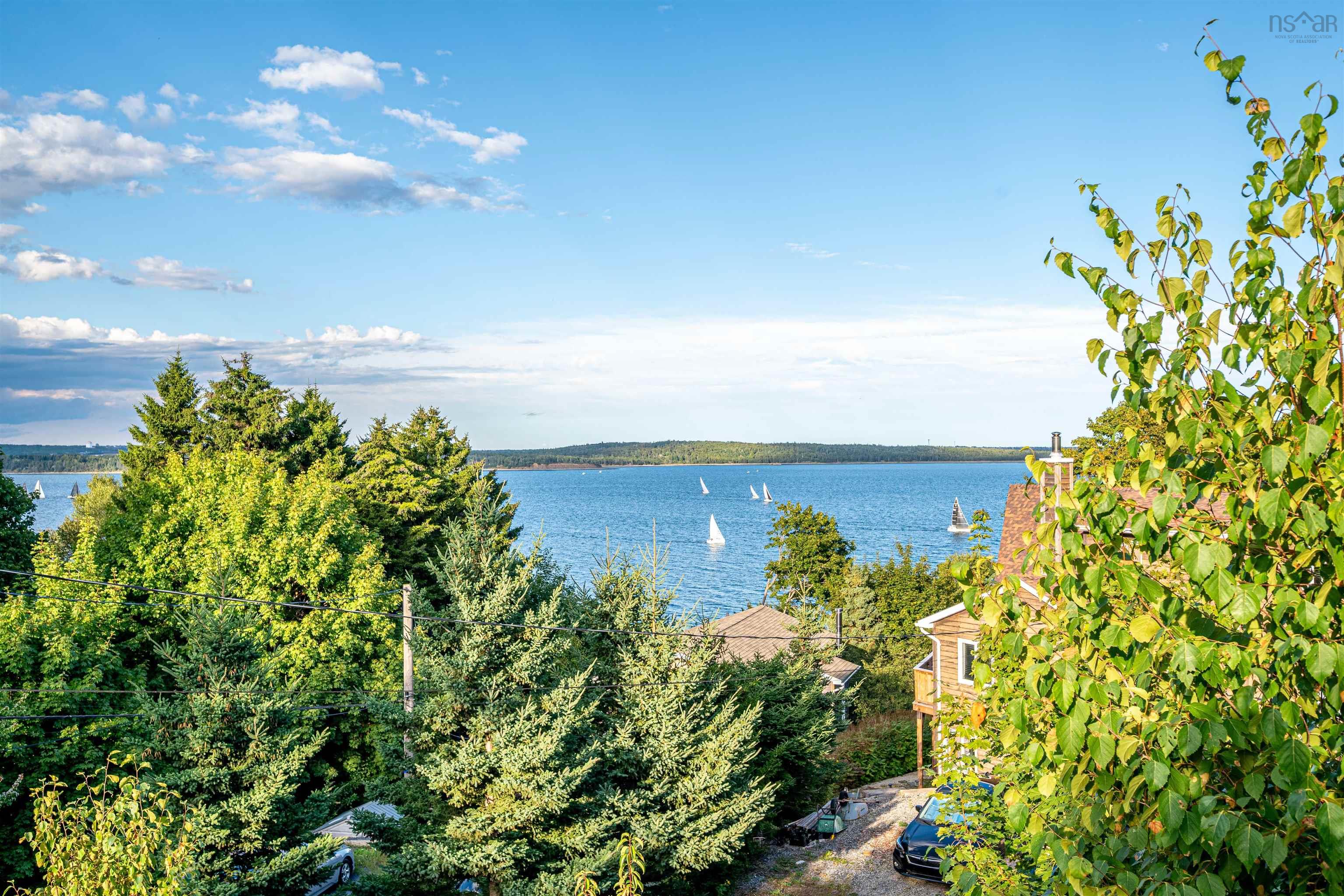 1 Faraday Lane, Fergusons Cove, NS (MLS 202522180)