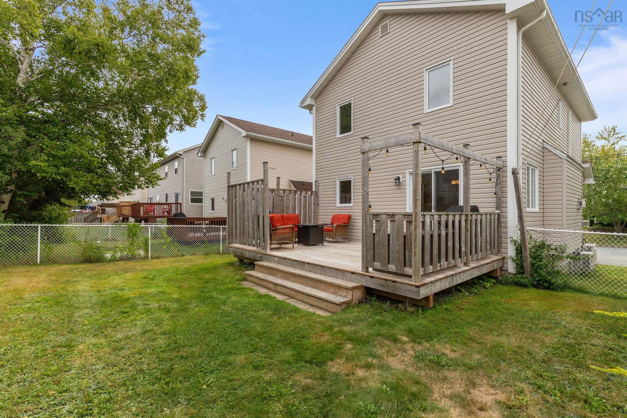 30 Quindora Crescent, Dartmouth, NS (MLS 202522312)