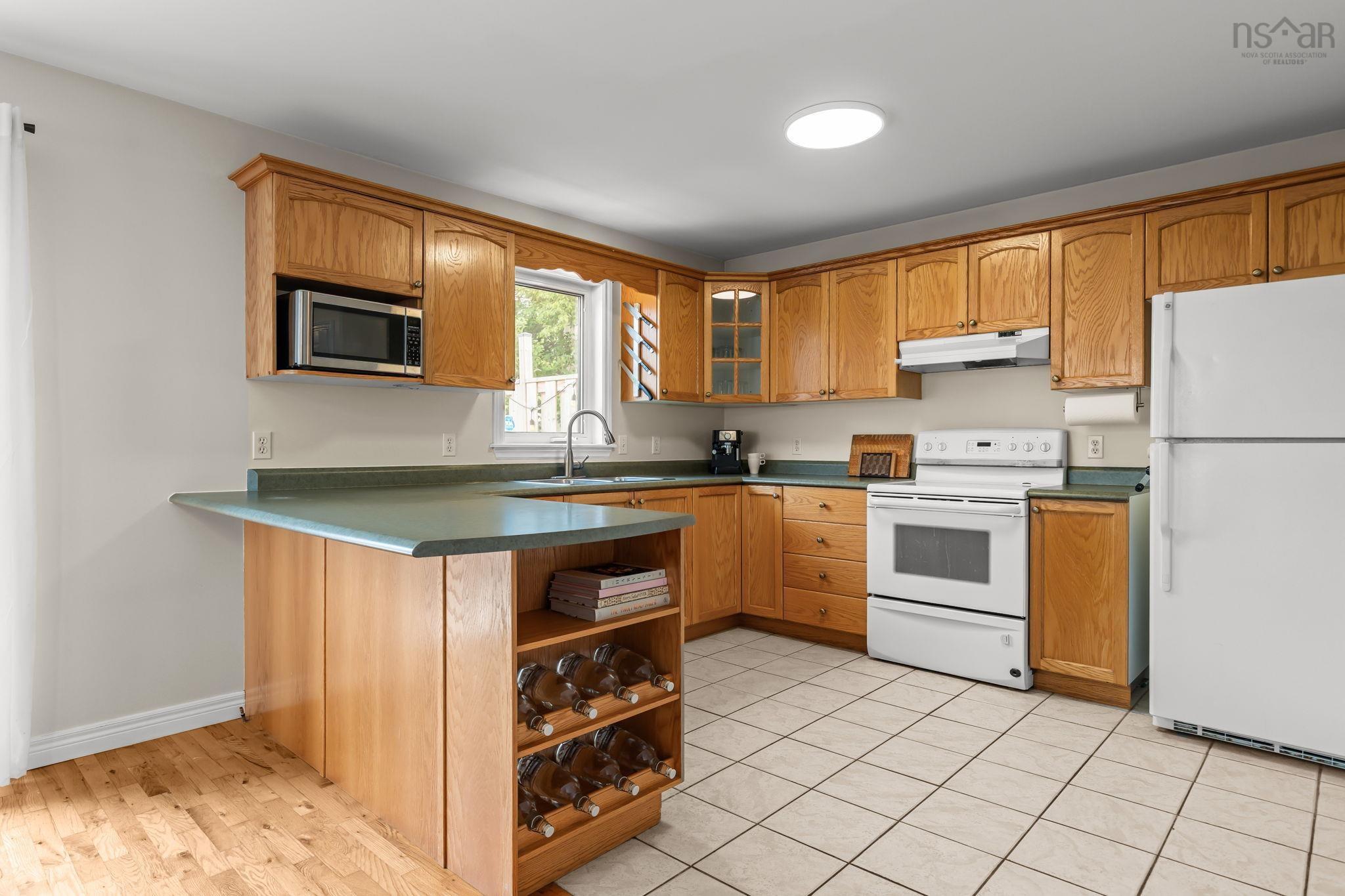 30 Quindora Crescent, Dartmouth, NS (MLS 202522312)