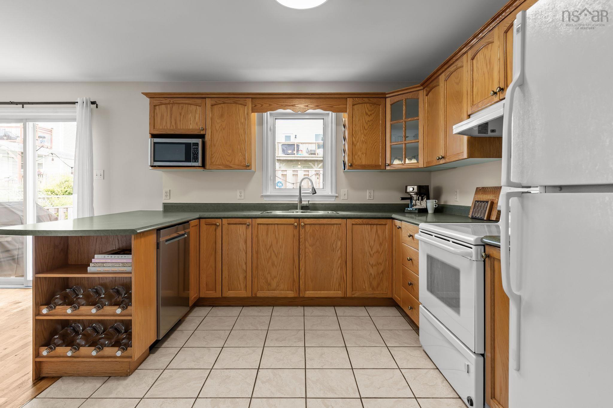 30 Quindora Crescent, Dartmouth, NS (MLS 202522312)