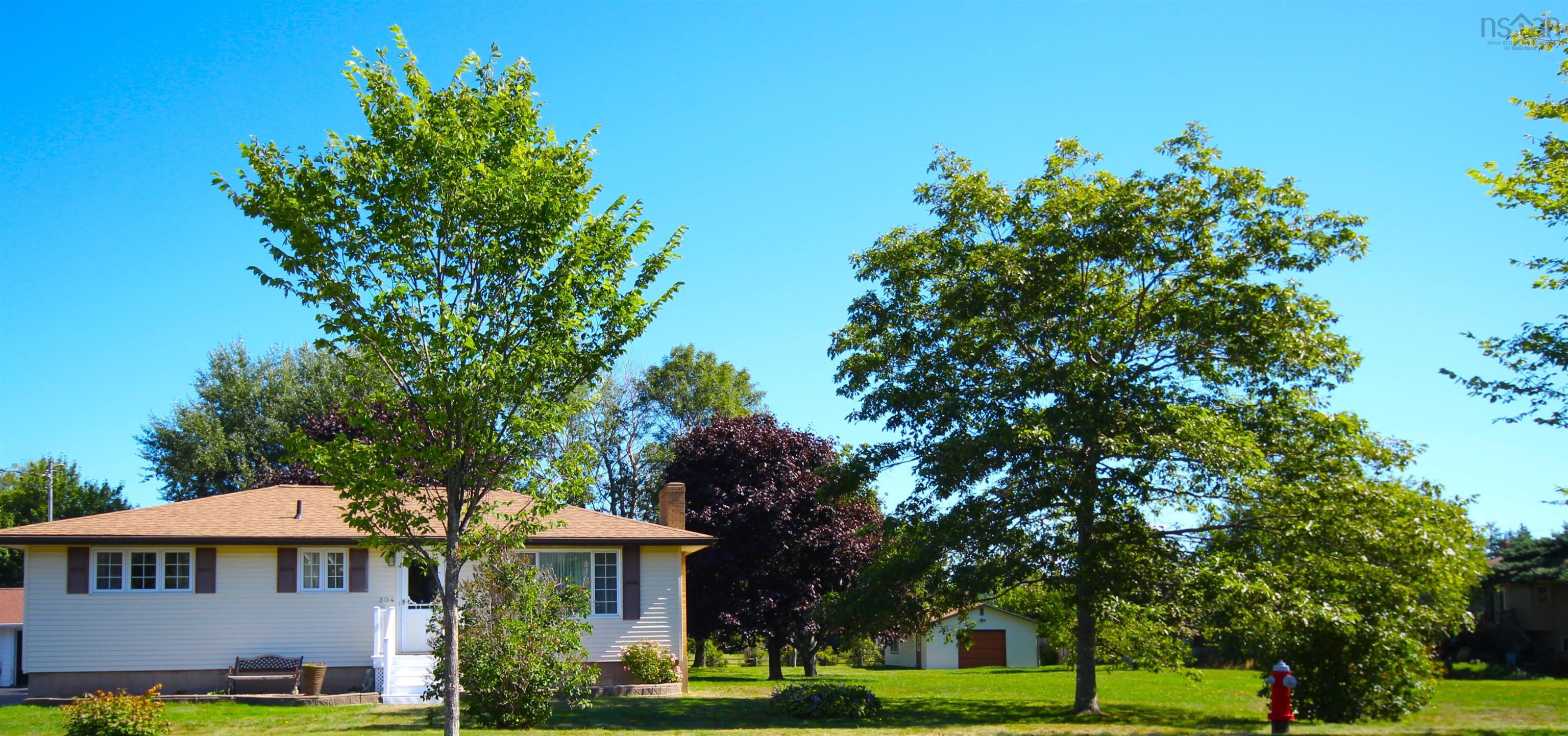 304 Astral Drive, Cole Harbour, NS (MLS® 202522366)