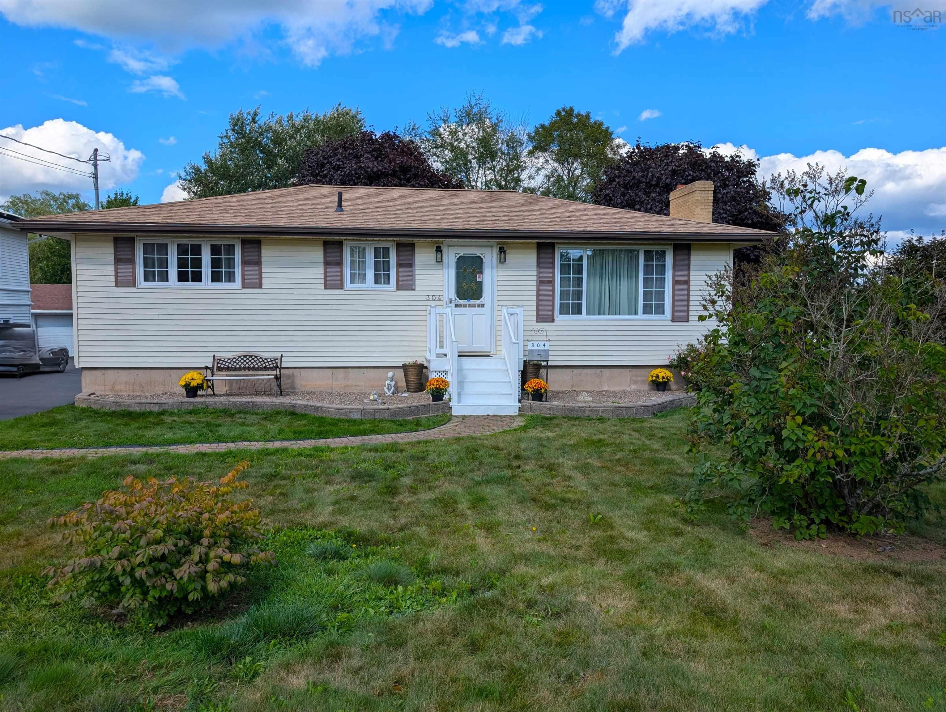 304 Astral Drive, Cole Harbour, NS (MLS 202522366)