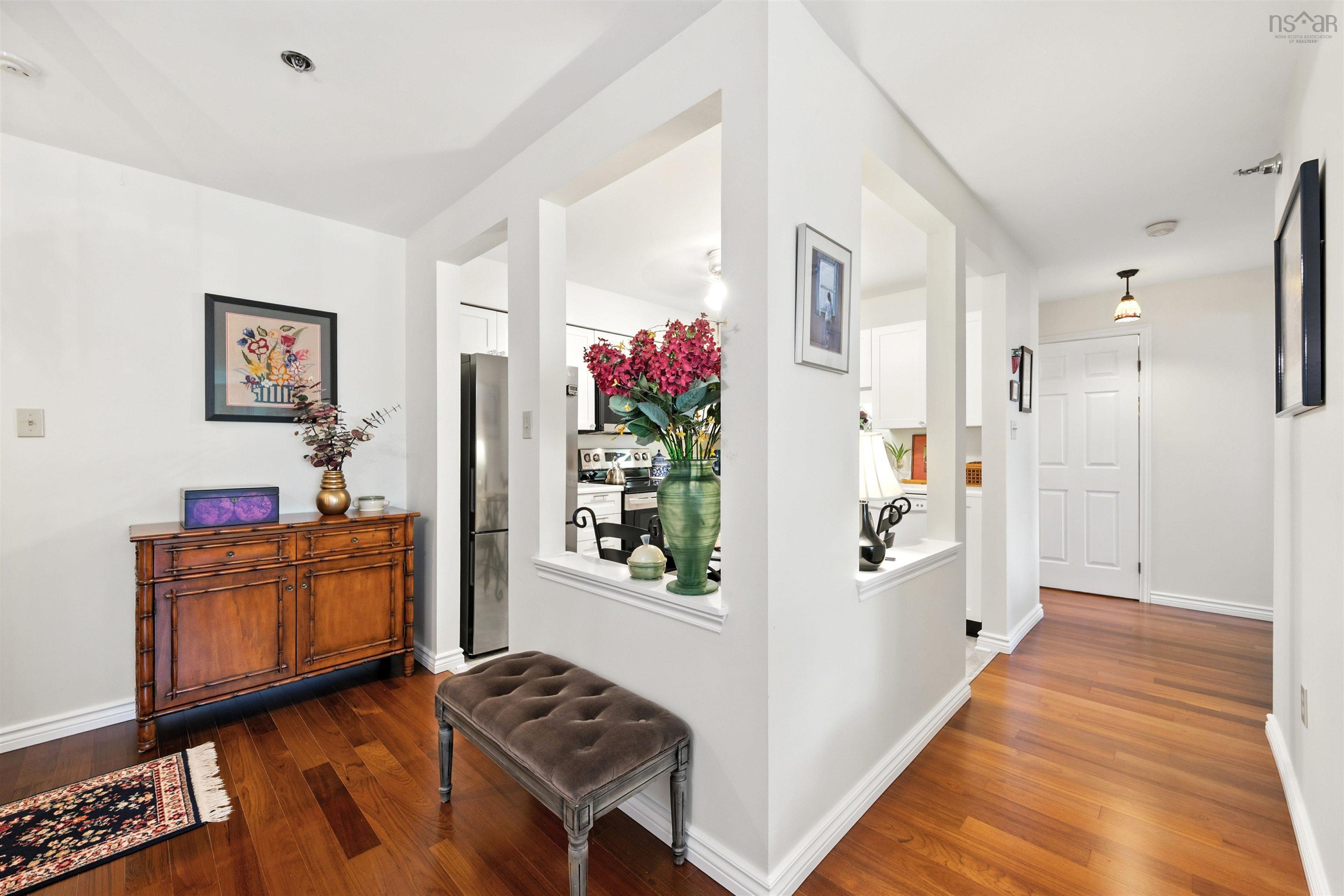 208 83 Kearney Lake Road, Halifax, NS (MLS 202522484)