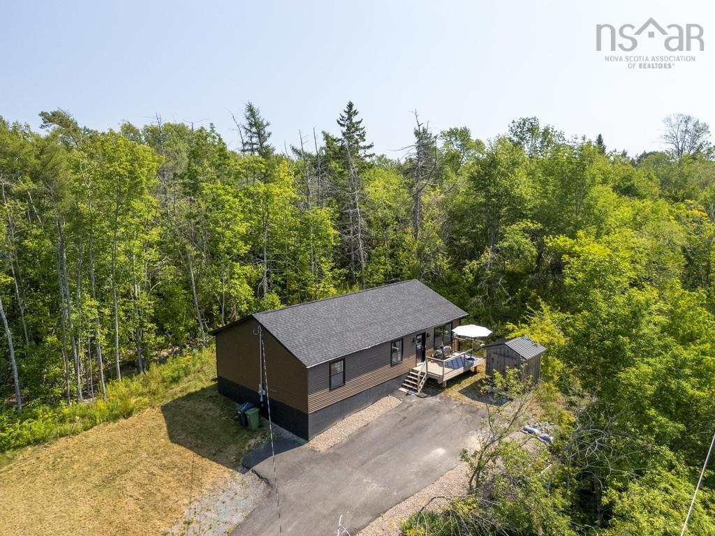 1631 Beaver Bank Road, Beaver Bank, NS (MLS® 202522589)