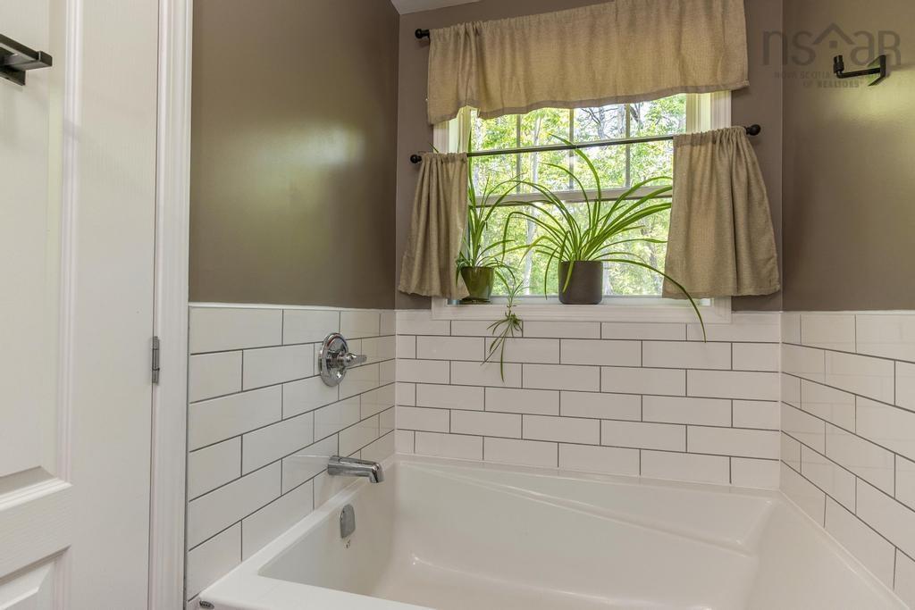 1631 Beaver Bank Road, Beaver Bank, NS (MLS 202522589)