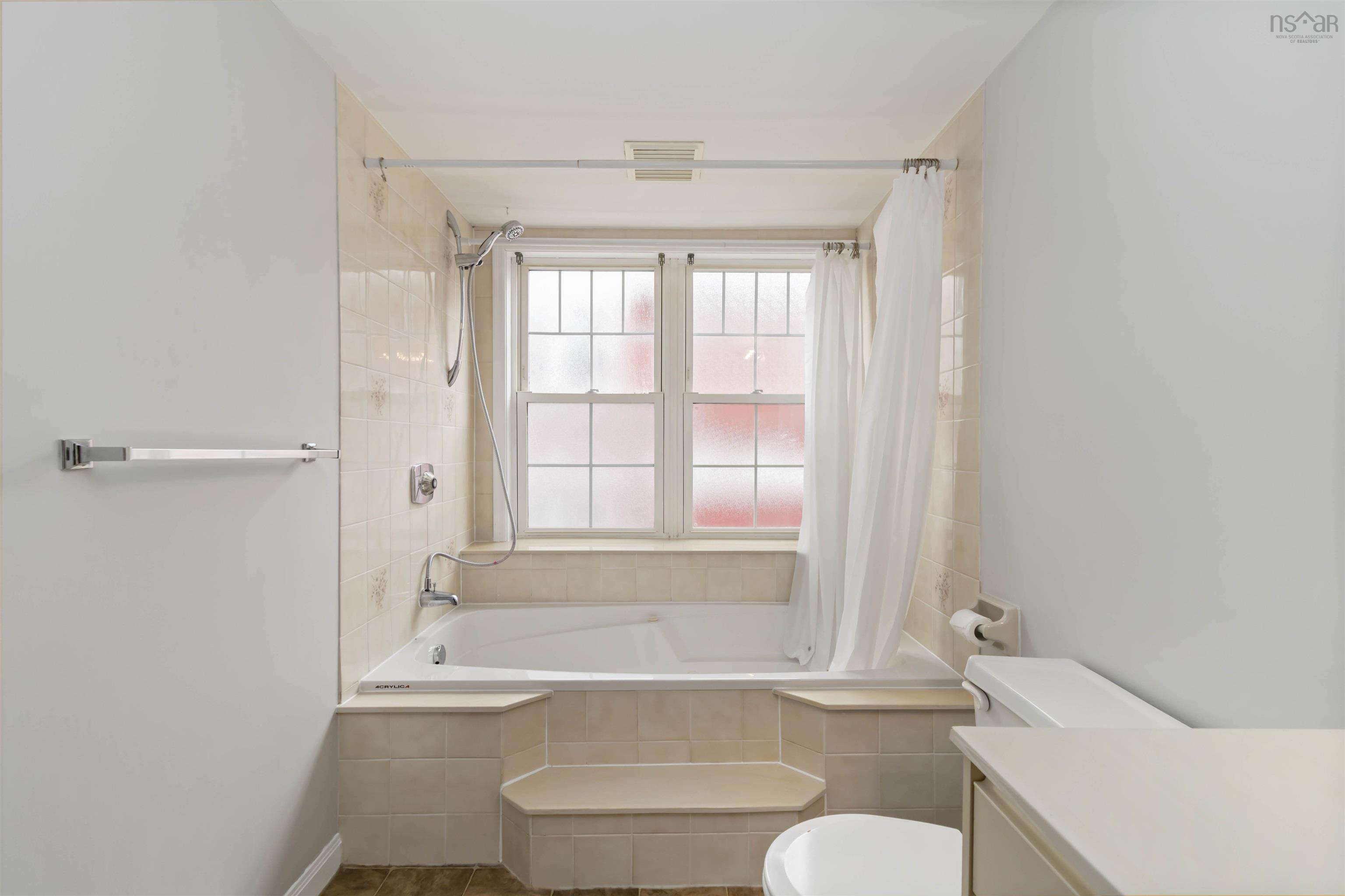 431 96 Moirs Mill Road, Bedford, NS (MLS 202522634)