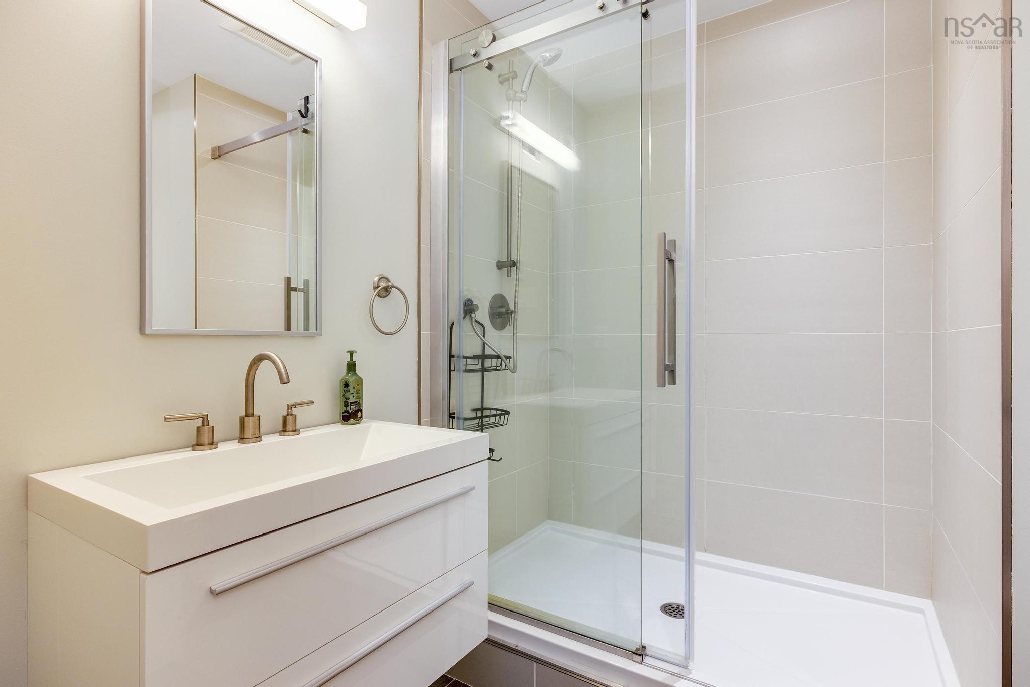 12 Saraguay Place, Halifax, NS (MLS 202522740)