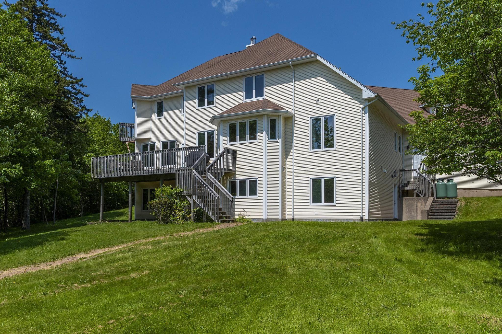 21 Long Lake Drive, Hammonds Plains, NS (MLS 202522747)