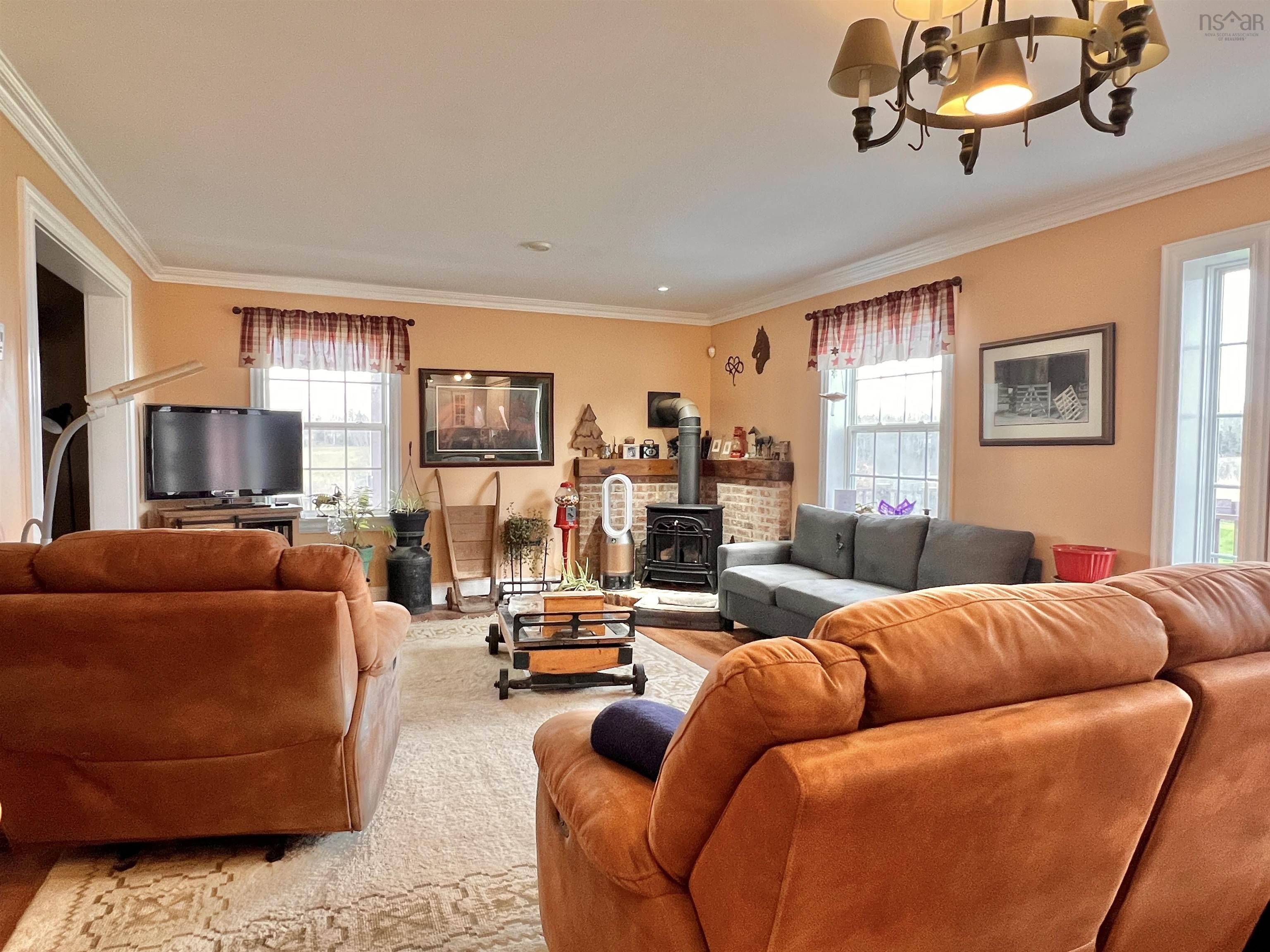 $1,450,000.00: 697 Belmont Road, Belmont