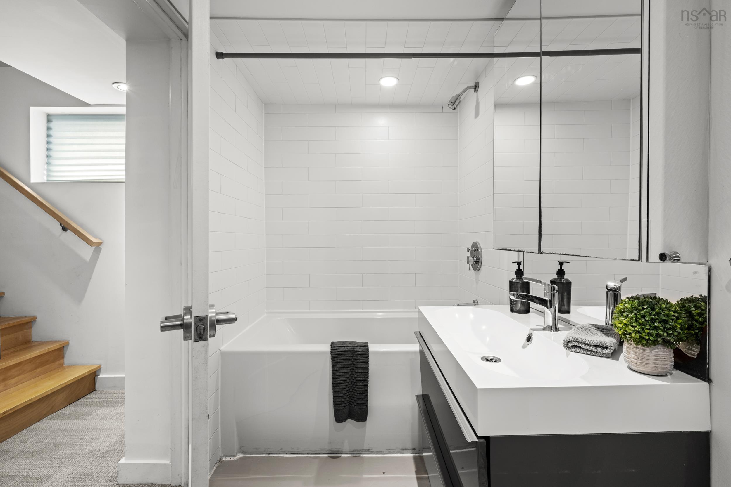 6168 6170 North Street, Halifax Peninsula, NS (MLS 202522772)