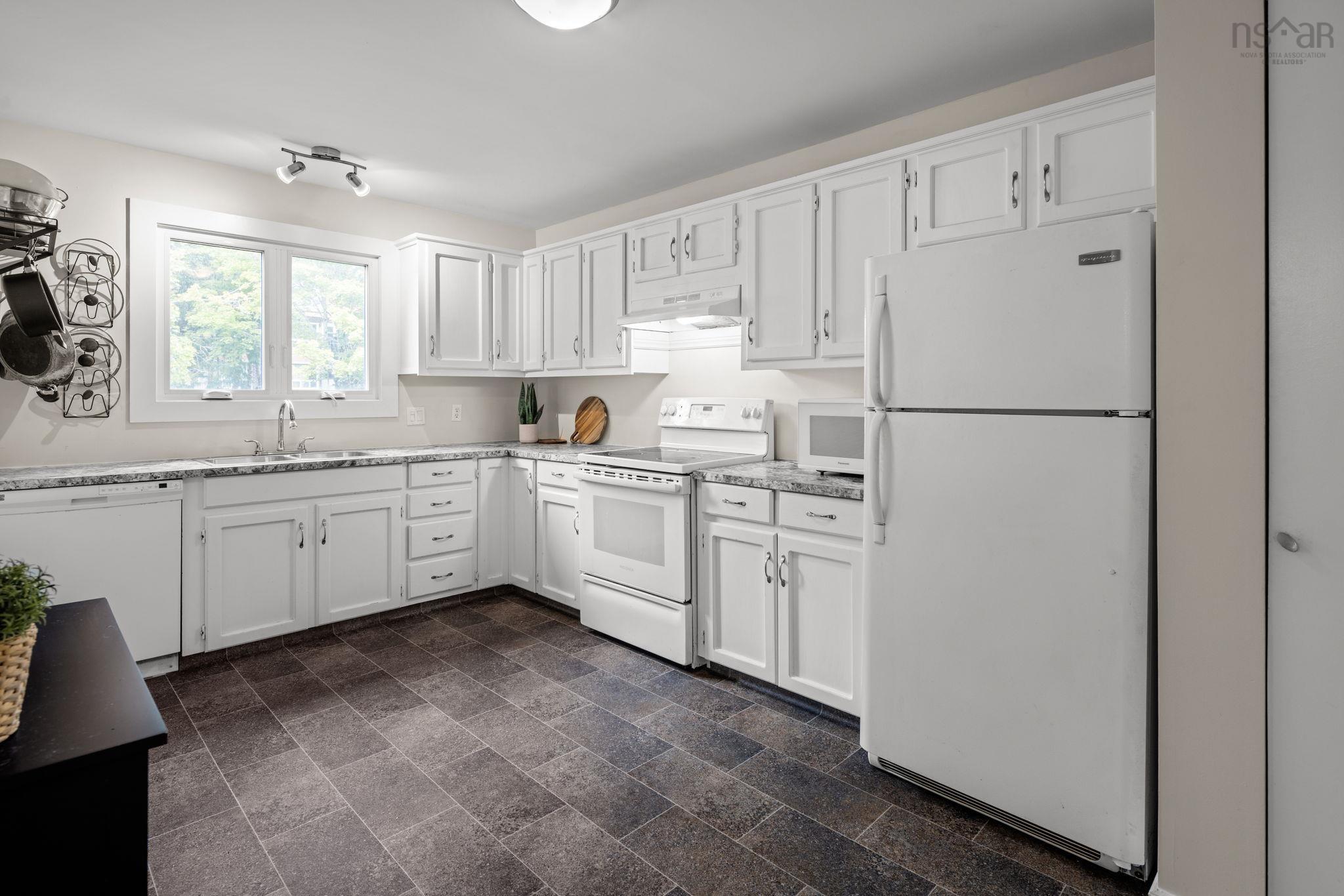 43 Westridge Drive, Halifax, NS (MLS 202522882)