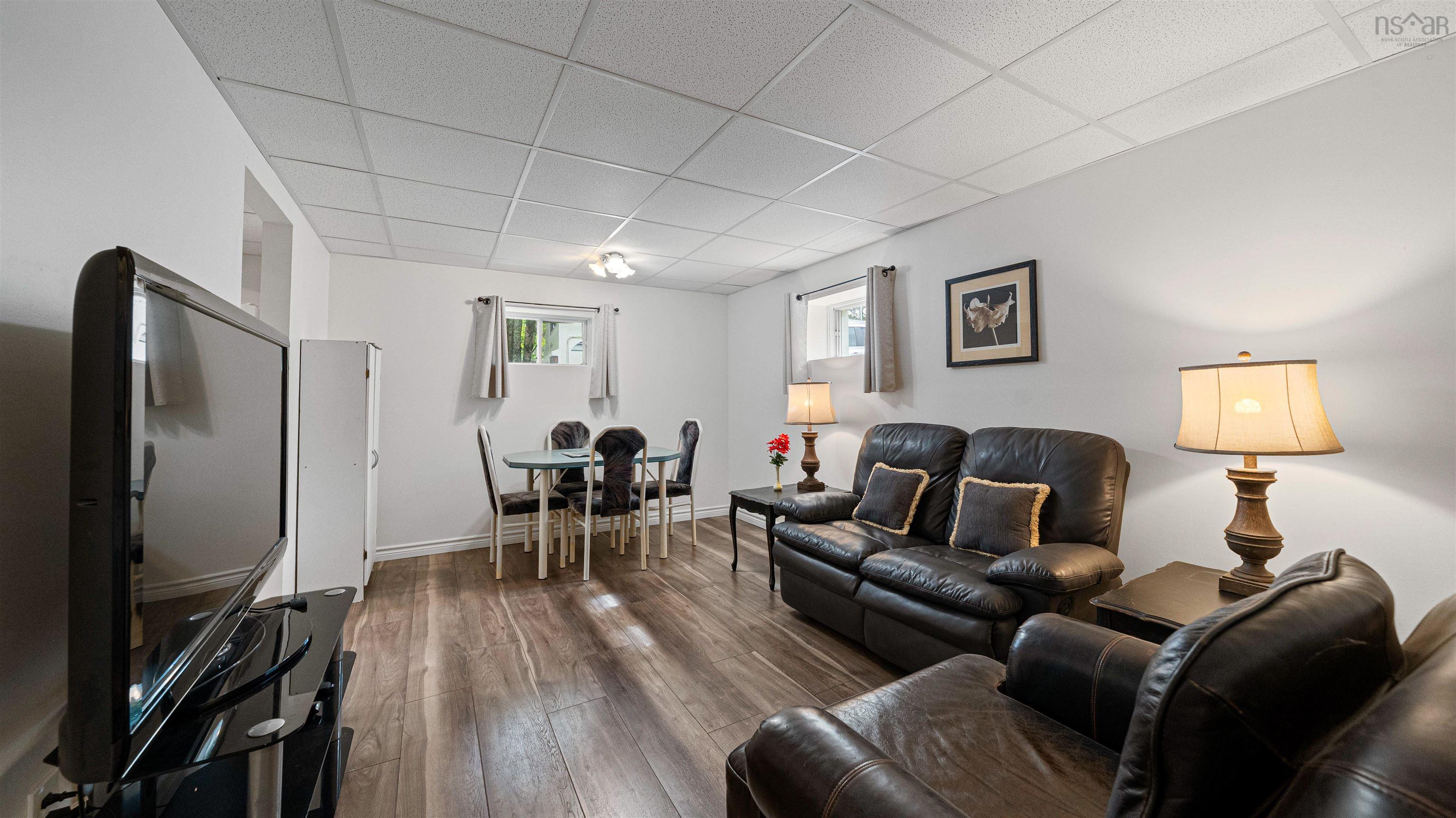 2571 St. Margaret's Bay Road, Timberlea, NS (MLS 202522901)