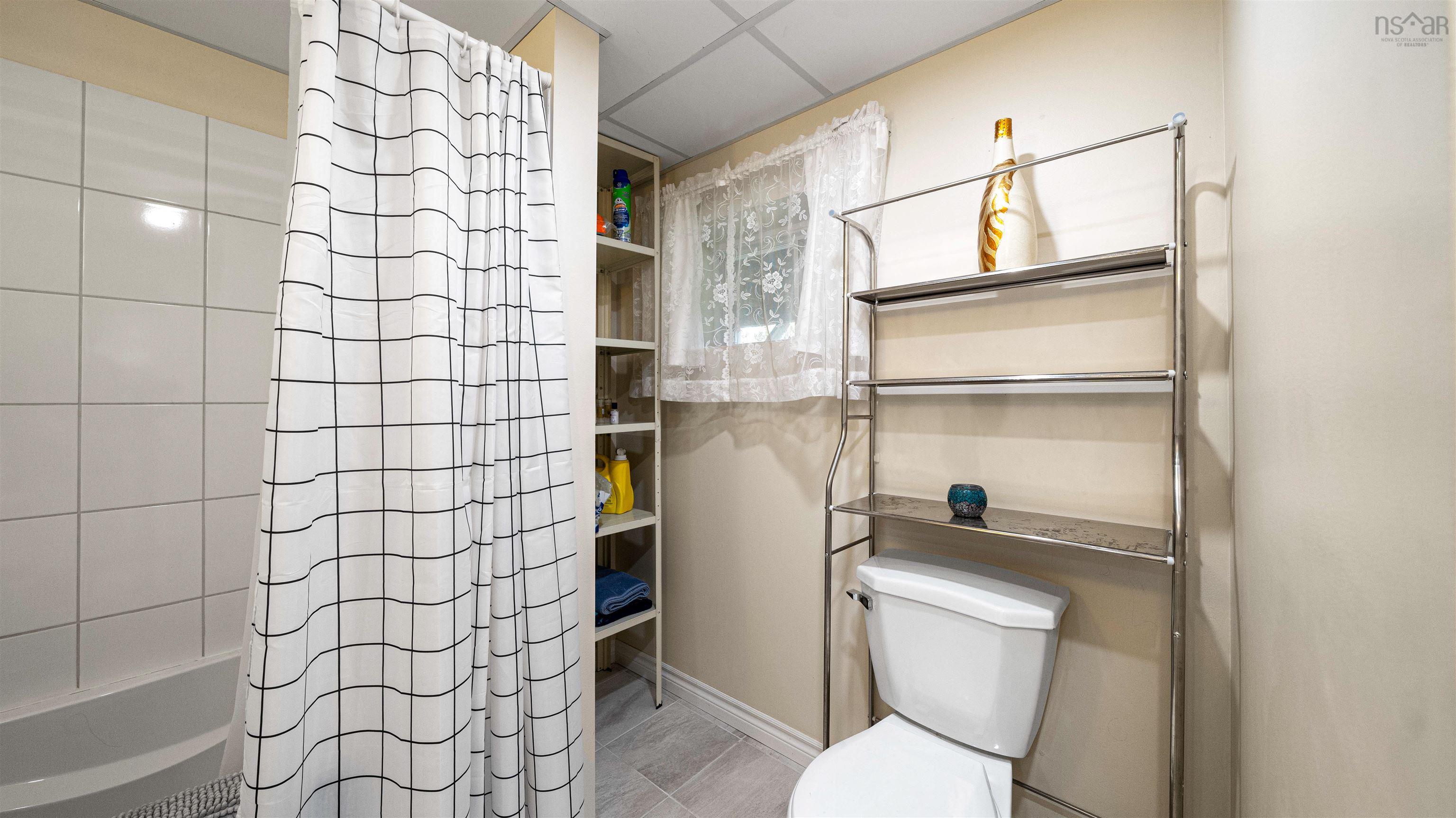 2571 St. Margaret's Bay Road, Timberlea, NS (MLS 202522901)