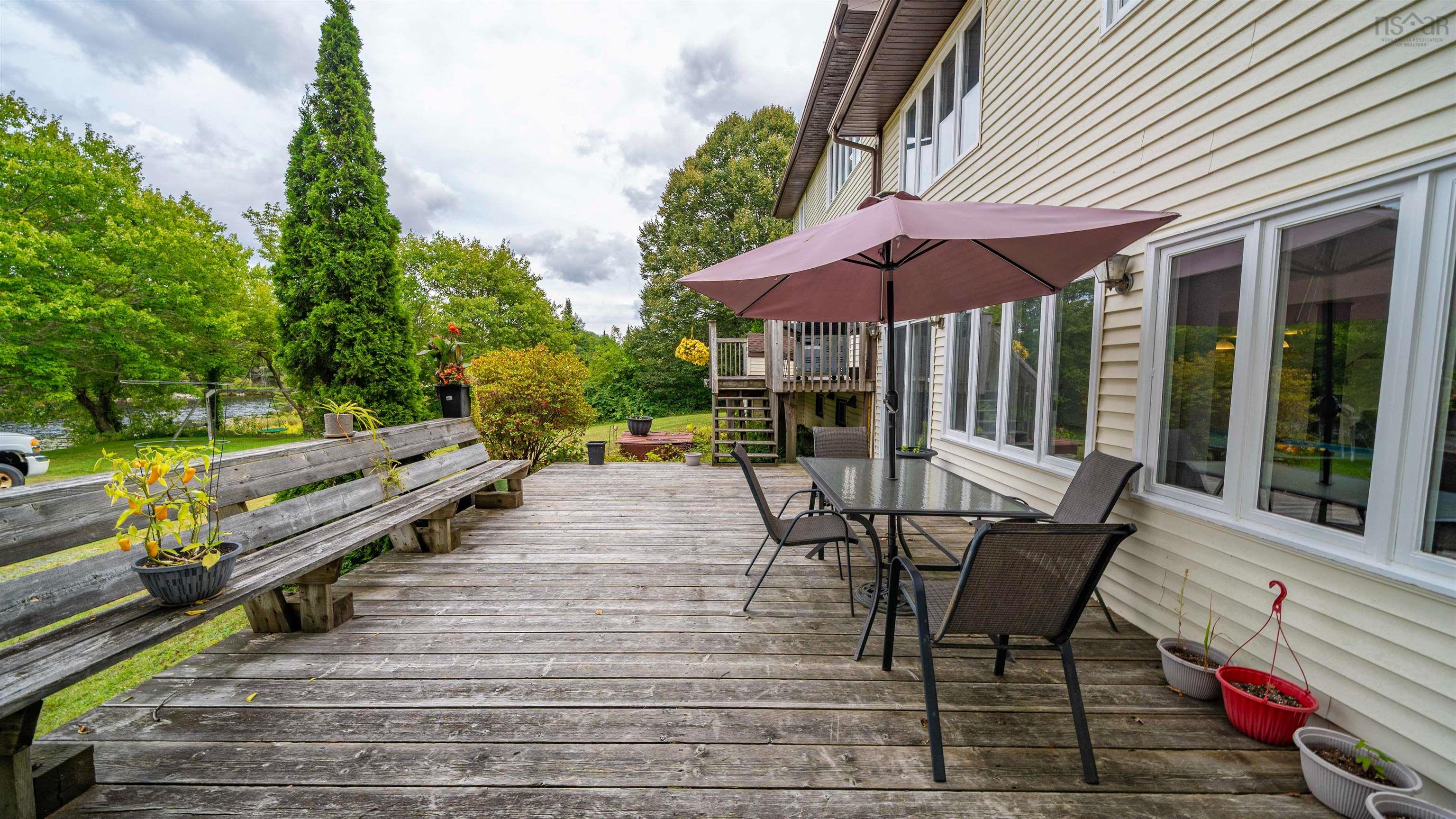 2571 St. Margaret's Bay Road, Timberlea, NS (MLS 202522901)