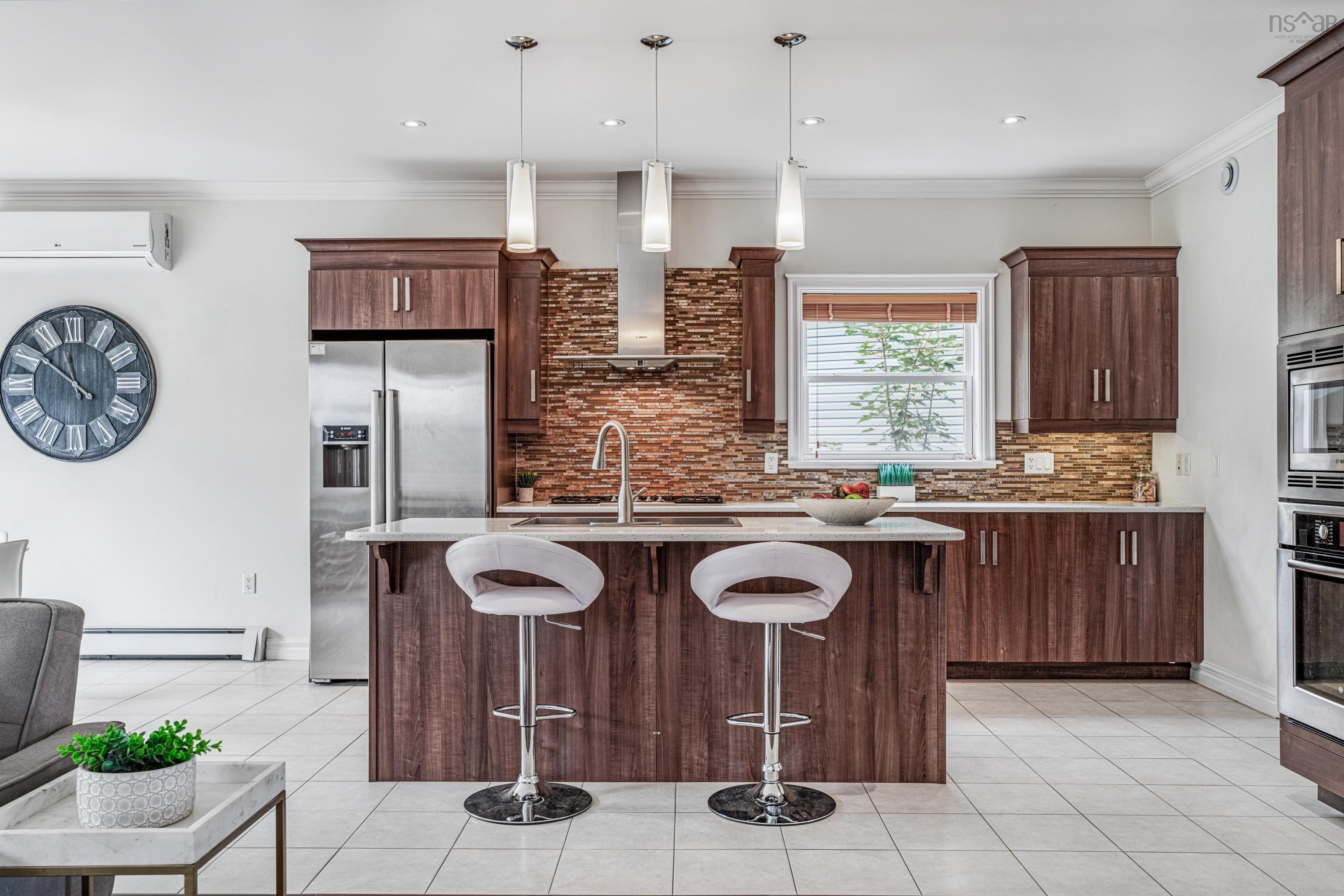 38 Lowther Lane, Bedford, NS (MLS 202522987)