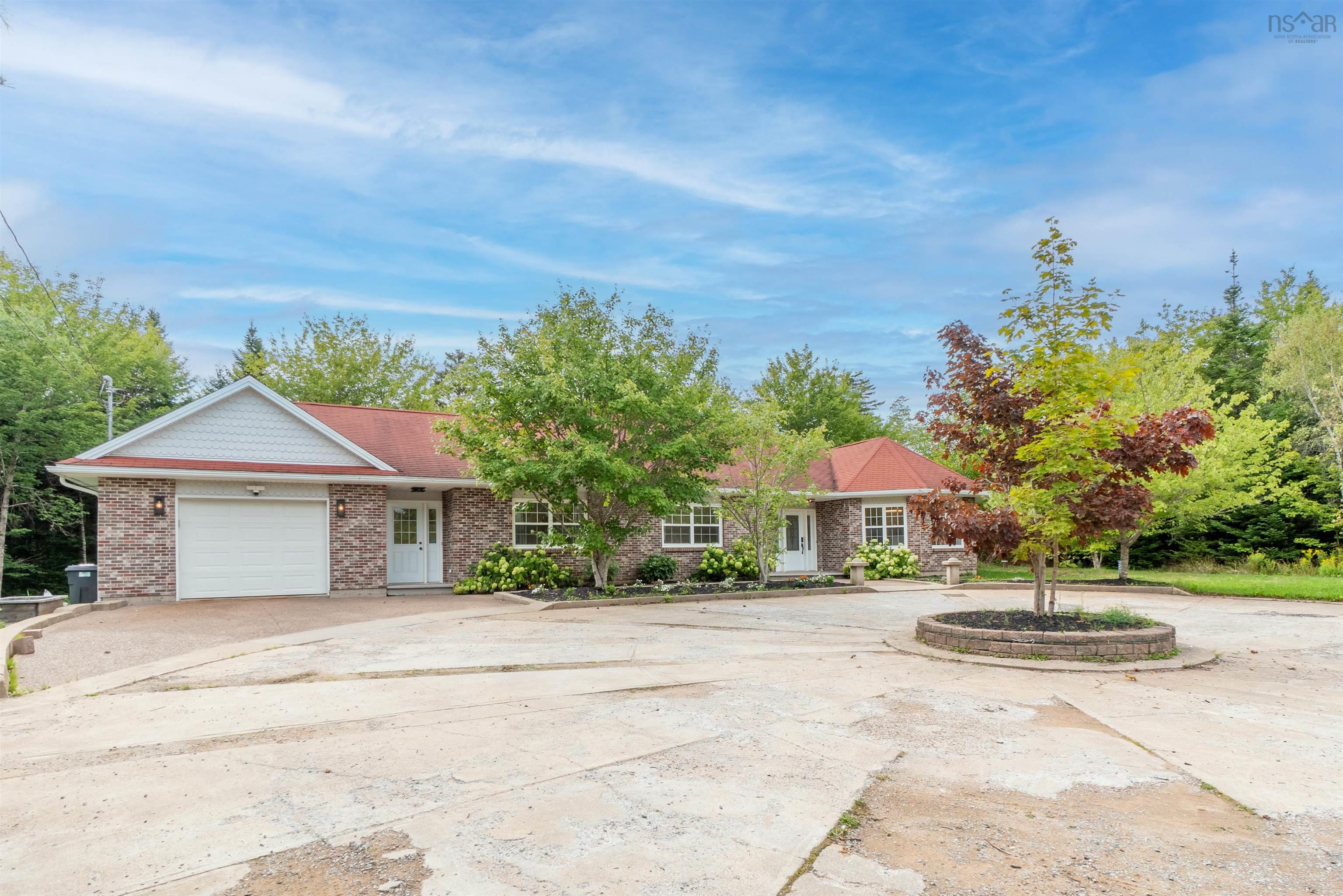 10 Salto Drive, Lucasville, NS (MLS® 202523016) | Lucasville Real Estate | RE/MAX Halifax