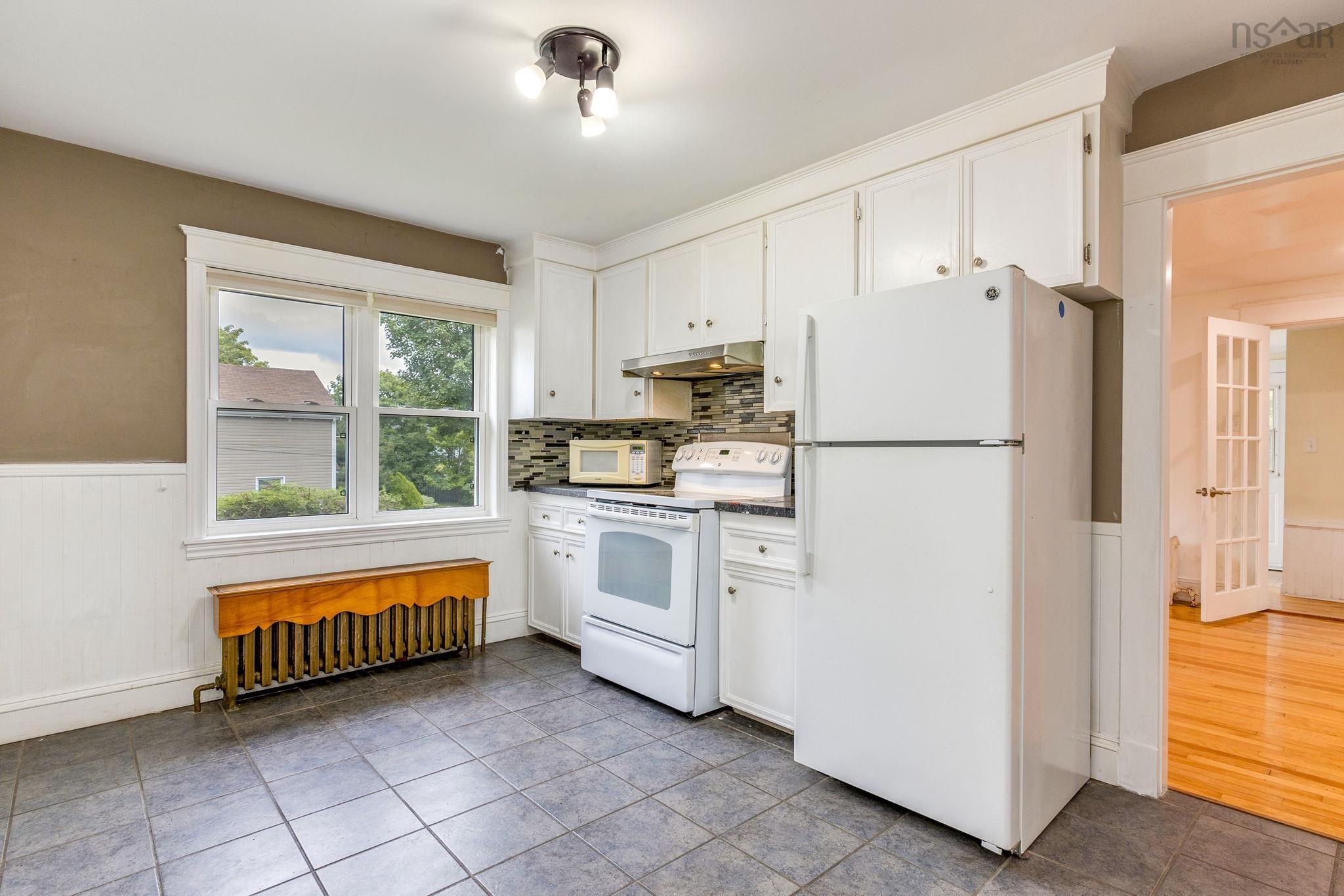 $549,900.00: 17 Melrose Avenue, Halifax