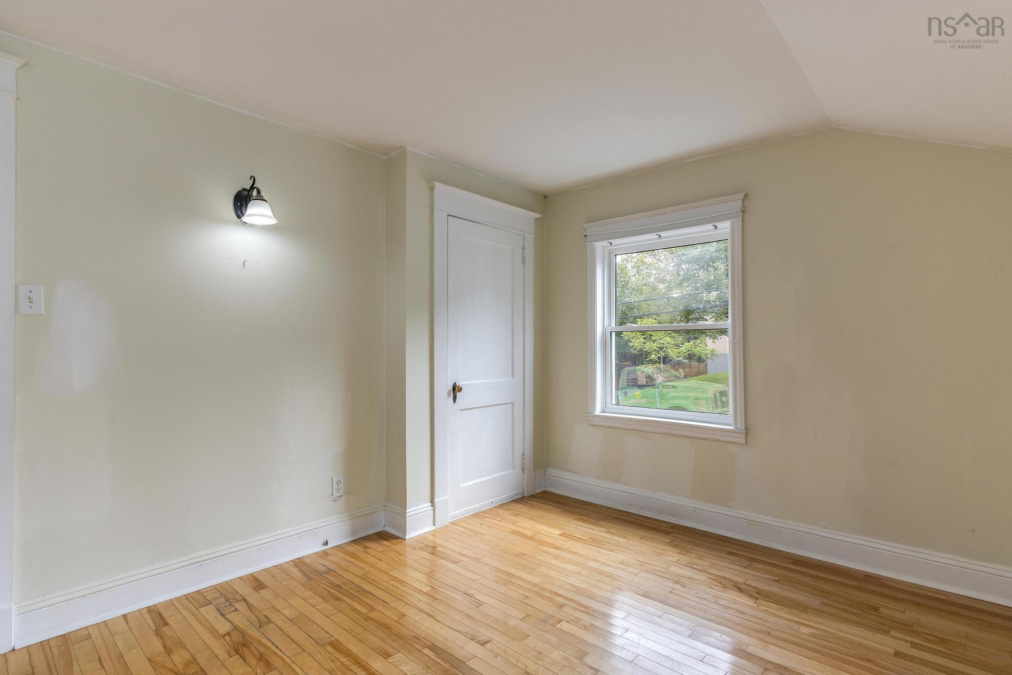 $549,900.00: 17 Melrose Avenue, Halifax