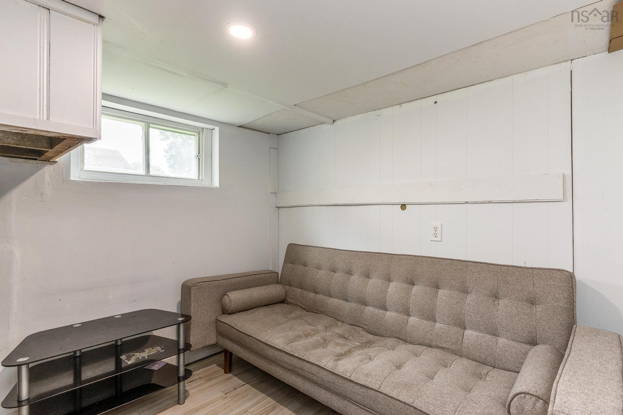 $549,900.00: 17 Melrose Avenue, Halifax