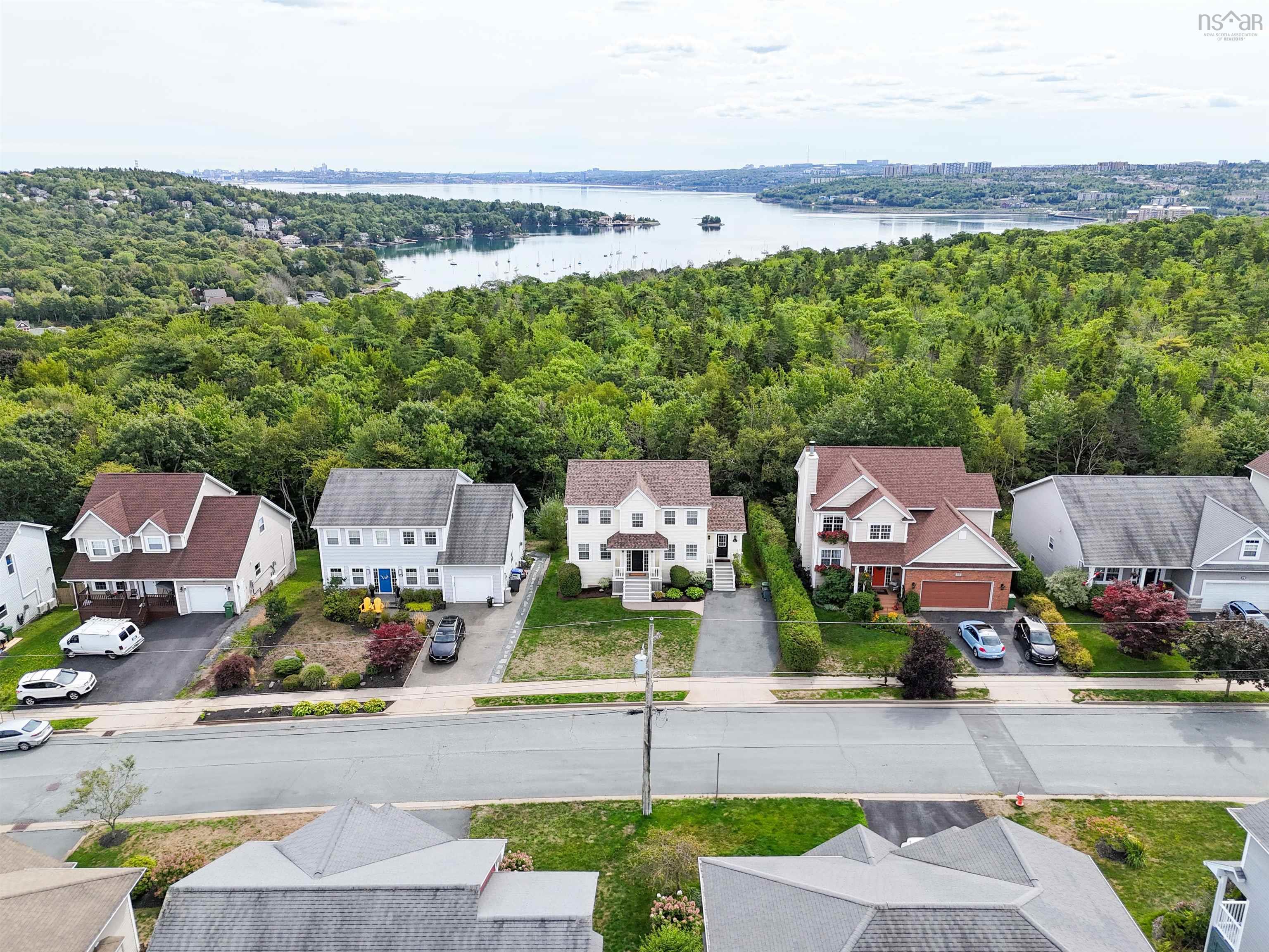 $784,000.00: 60 Shaffleburg Run, Bedford