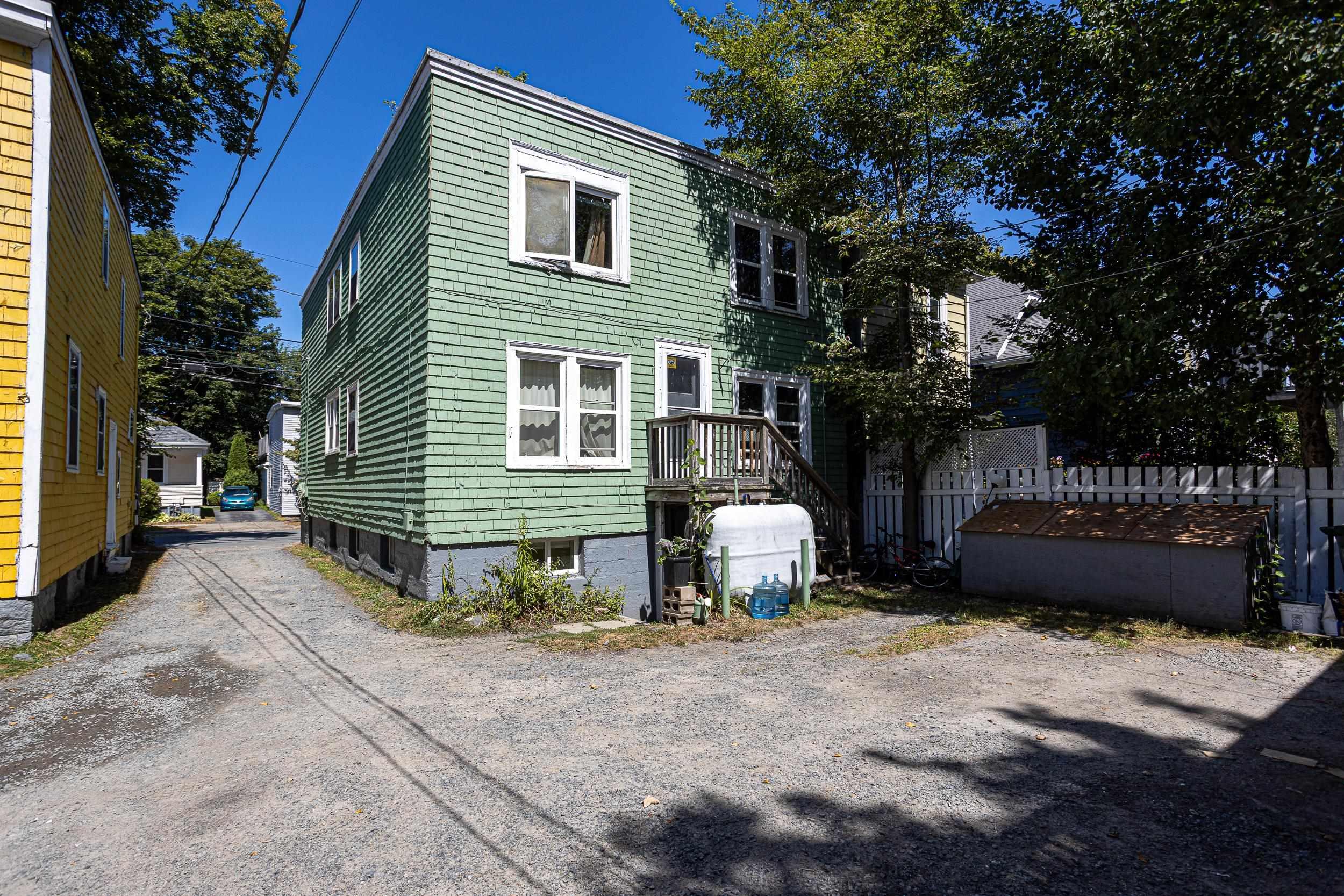 $1,095,000.00: 6182 Allan Street, Halifax