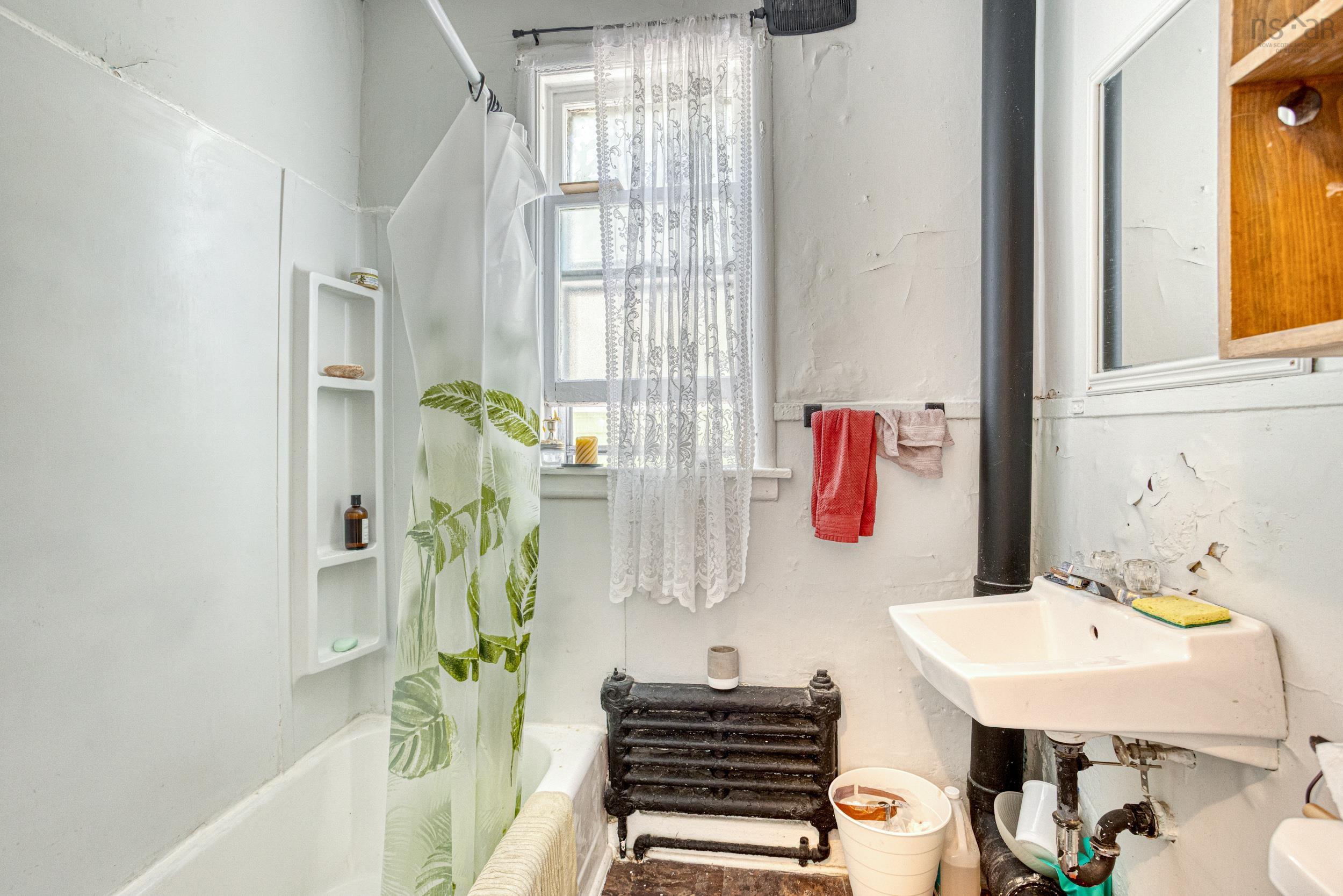 $849,000.00: 6186/88 Allan Street, Halifax