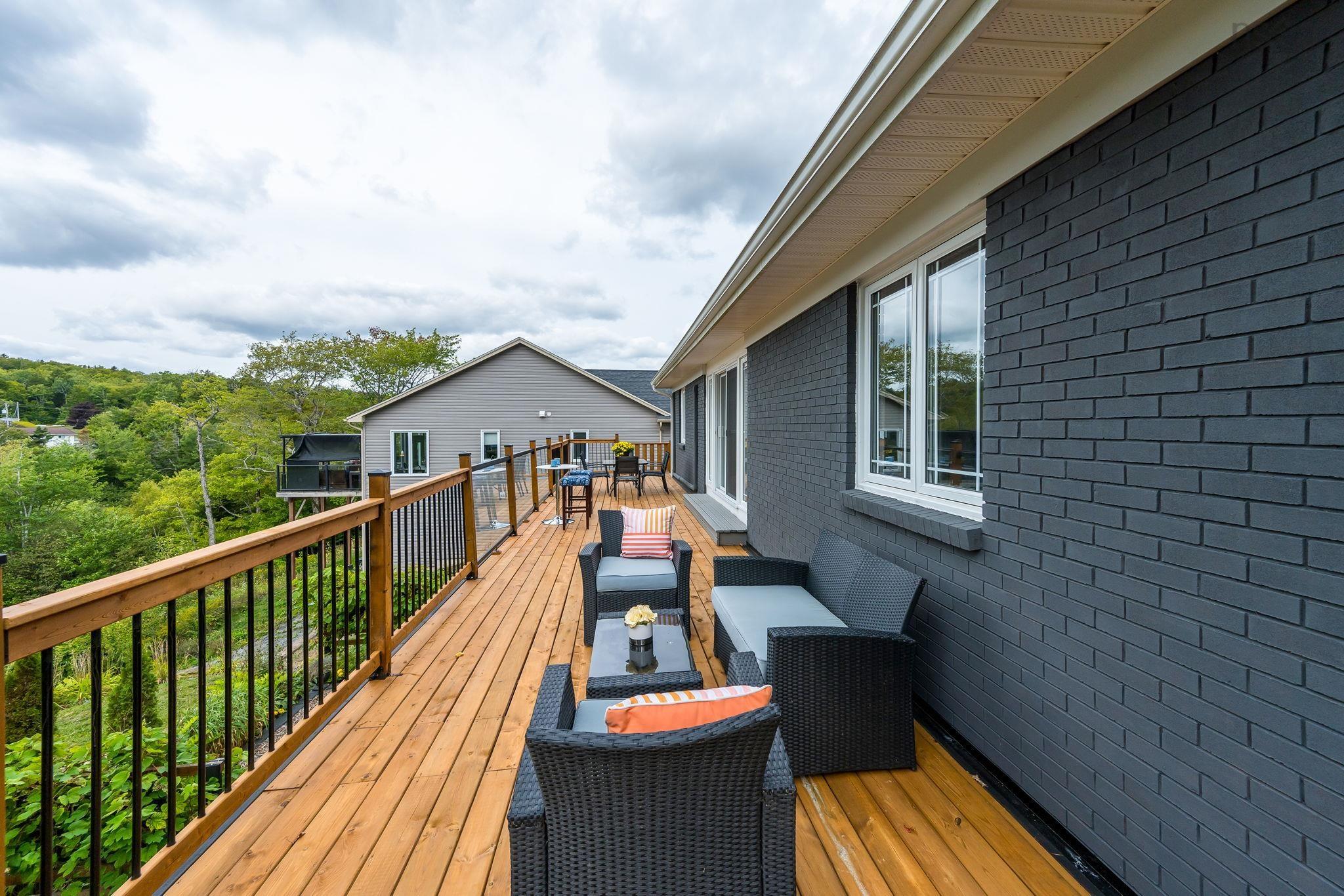 $749,900.00: 565 Lakeview Avenue, Middle Sackville