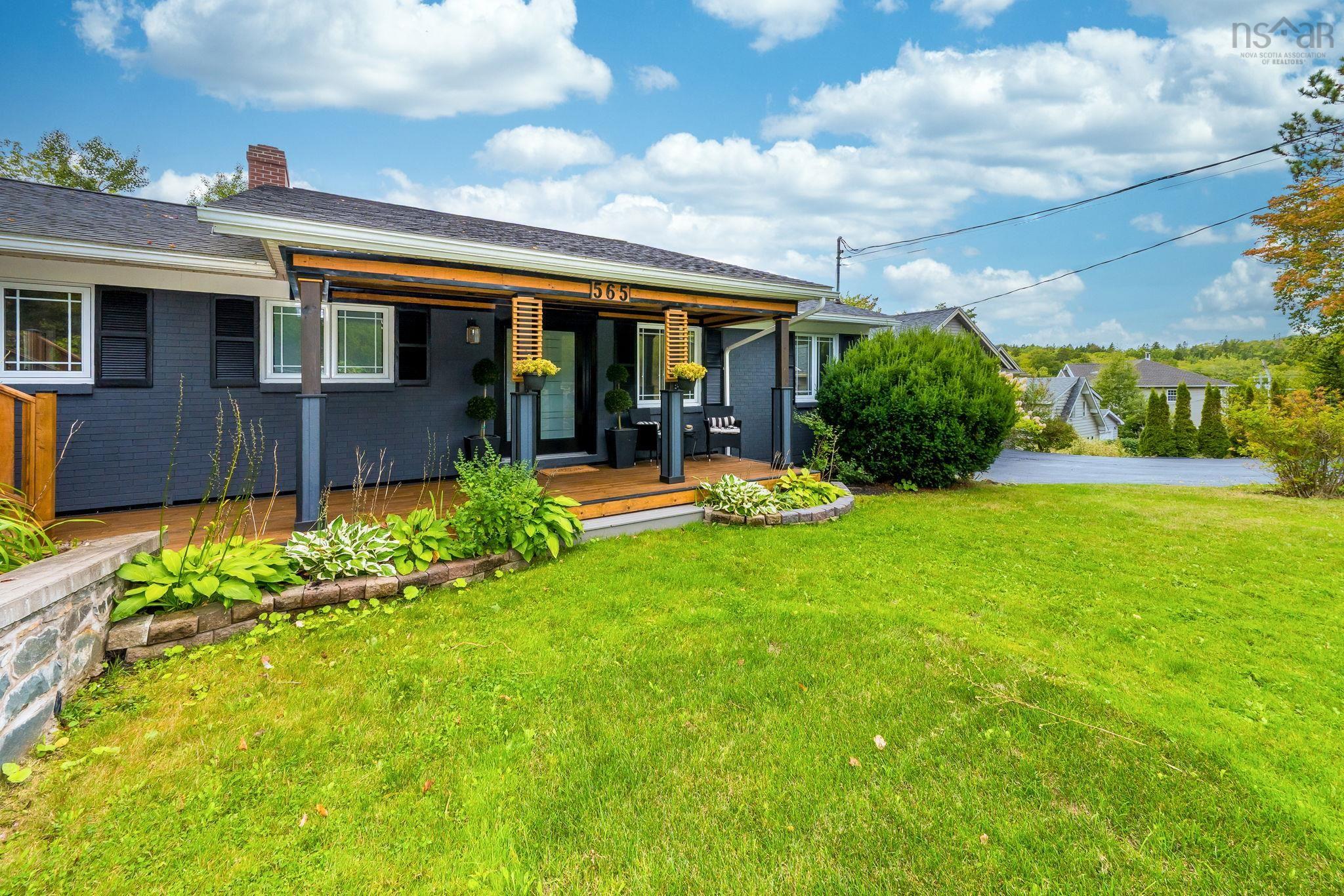 $749,900.00: 565 Lakeview Avenue, Middle Sackville