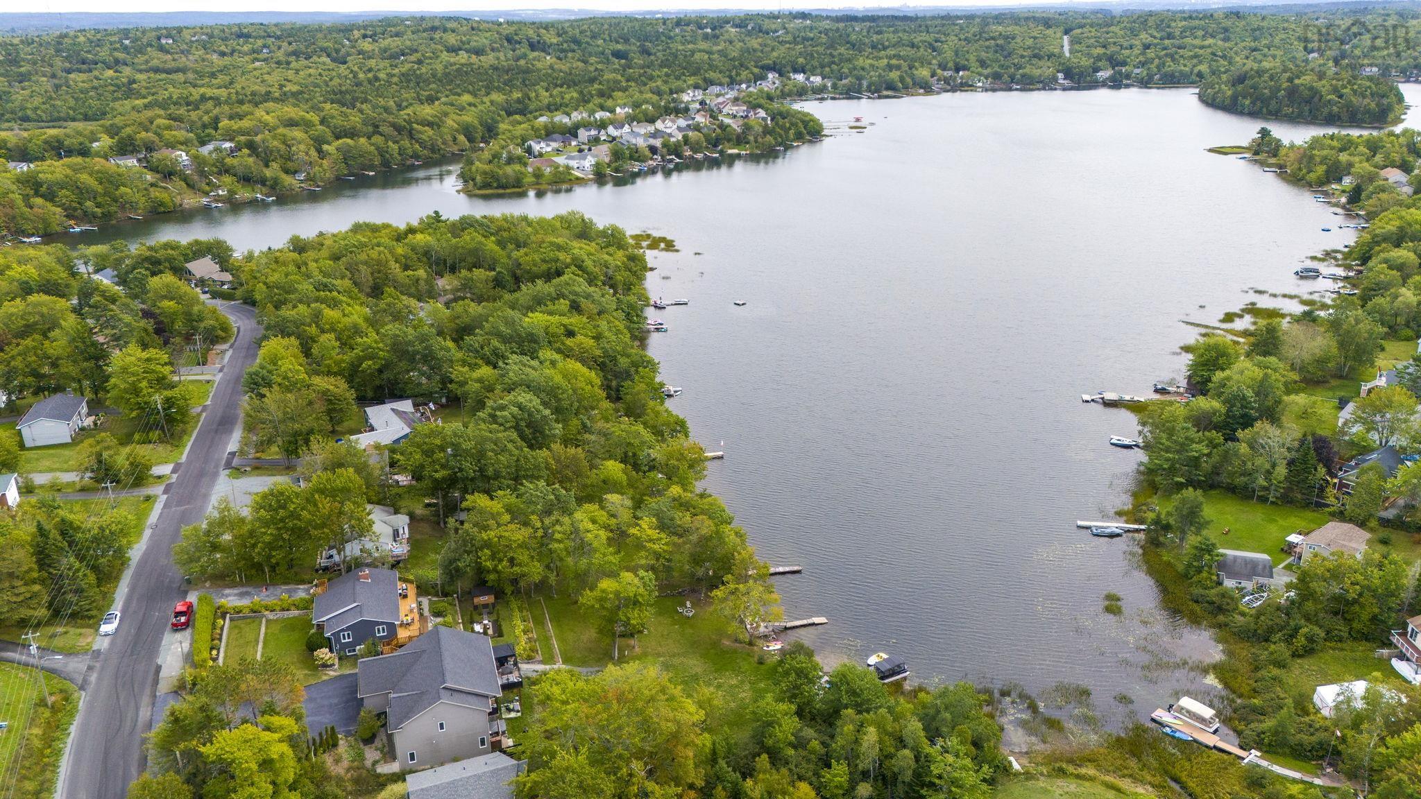 $749,900.00: 565 Lakeview Avenue, Middle Sackville