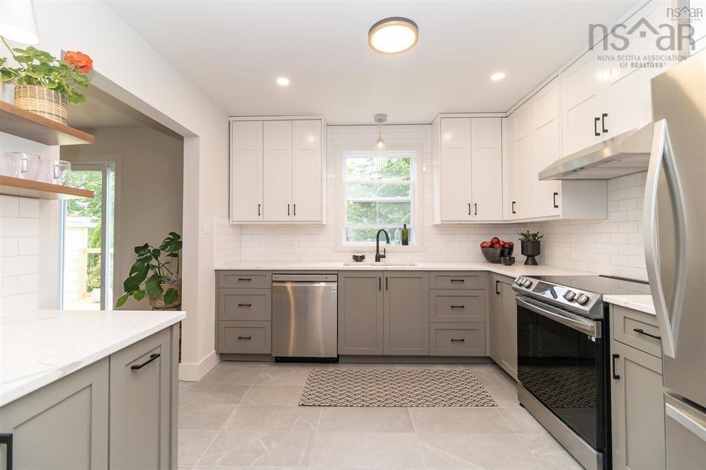 2892 Connaught Avenue, Halifax Peninsula, NS (MLS 202523146)