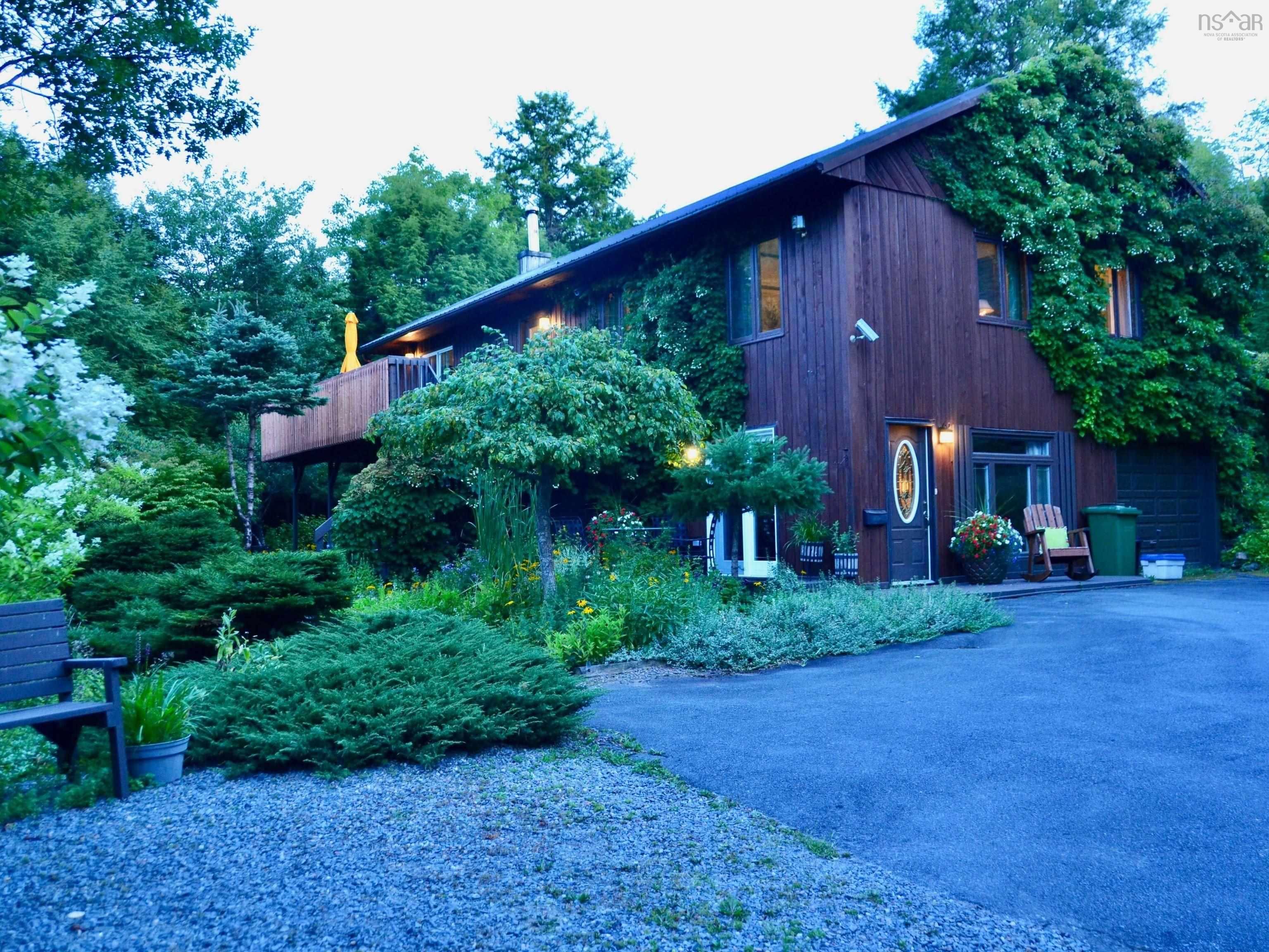 797 Cobequid Road, Lower Sackville, NS (MLS 202523174)