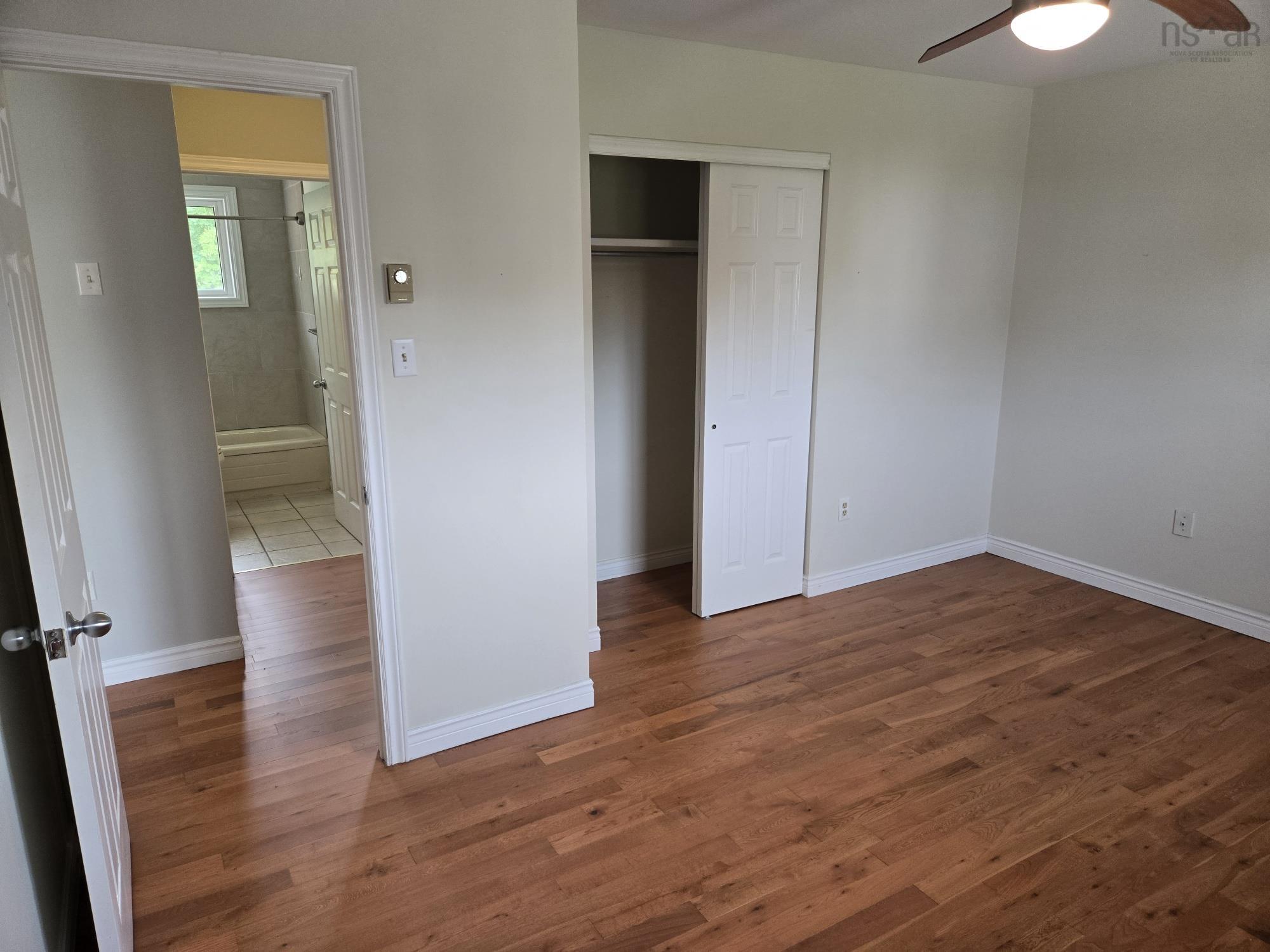 8 Sherwood Street, Cole Harbour, NS (MLS 202523304)