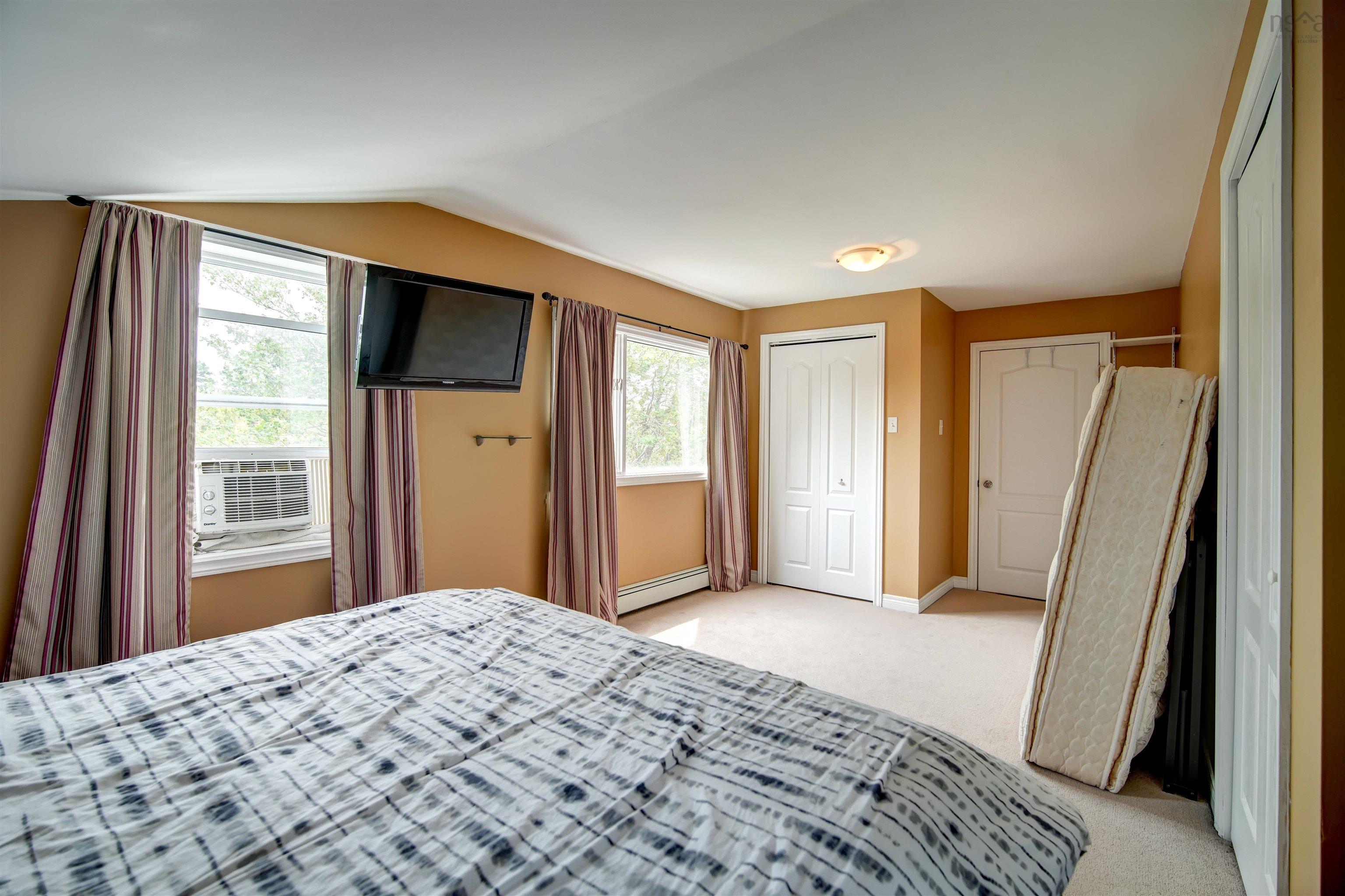 11 Inspector Court, Spryfield, NS (MLS 202523451)