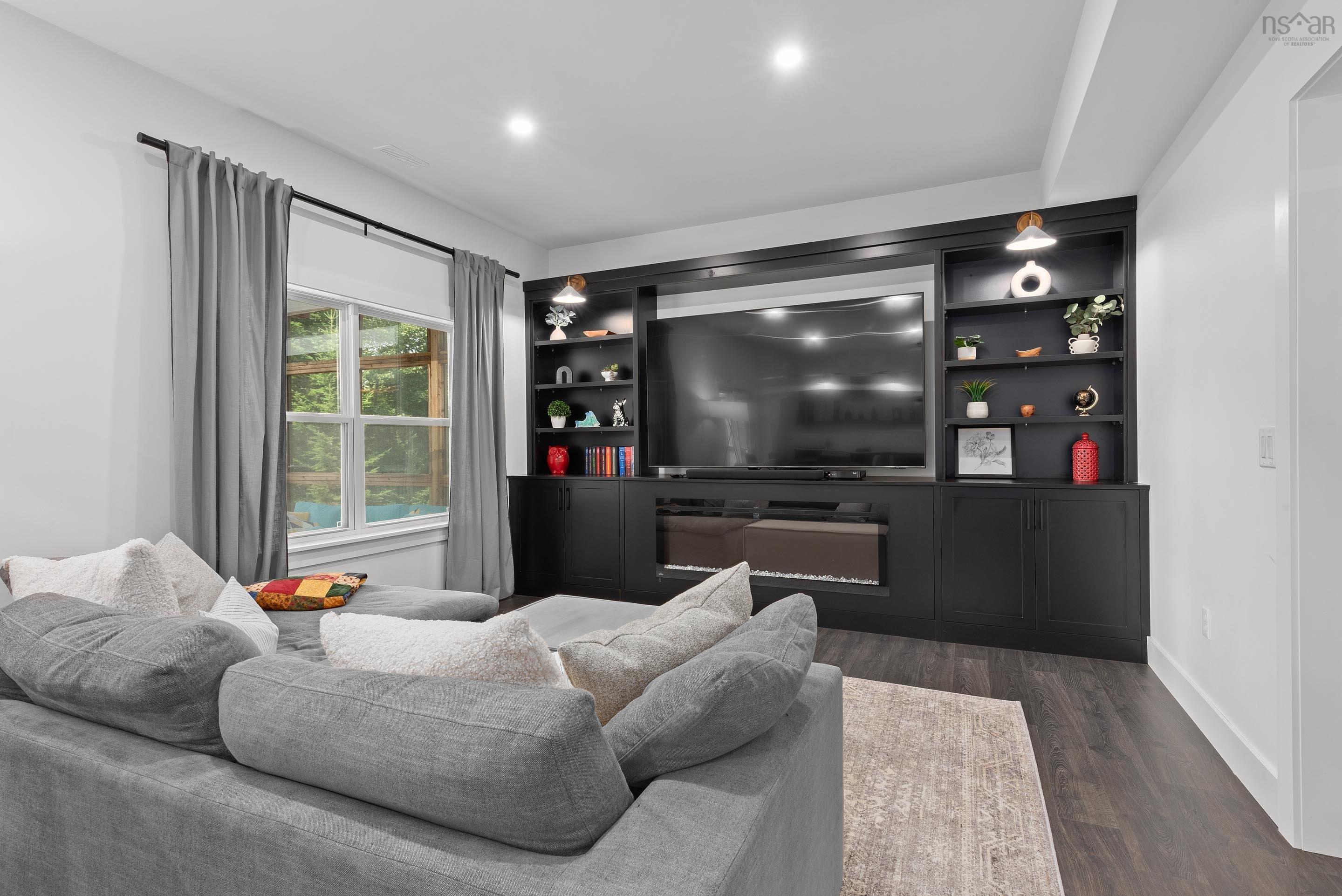 1424 Mccabe Lake Drive, Middle Sackville, NS (MLS 202523507)